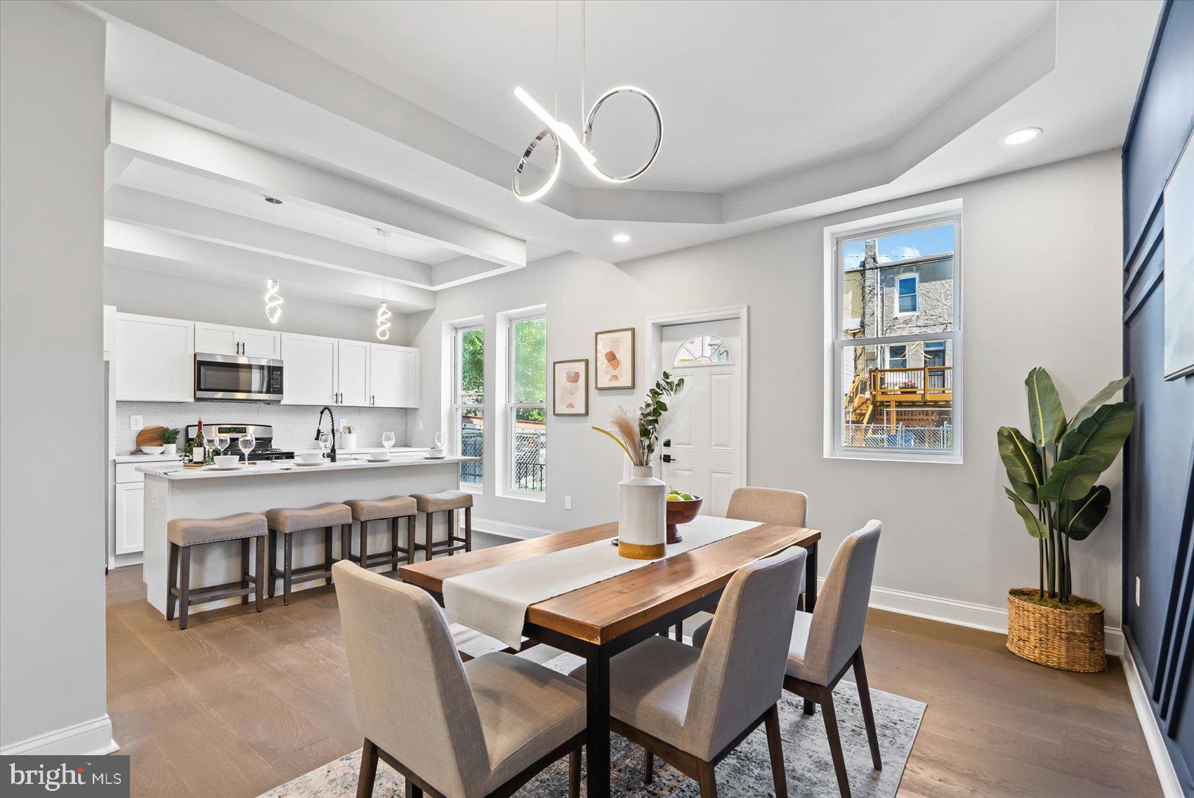 EVERGREEN LAWN - Residential