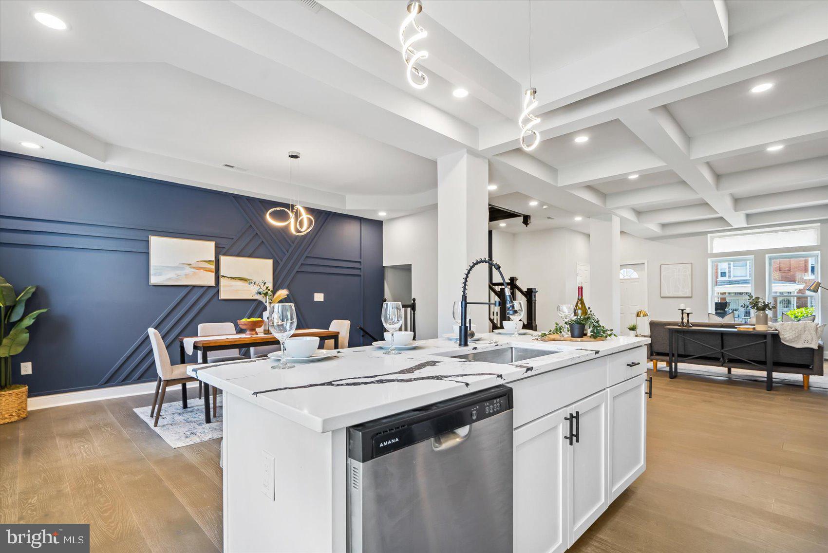 EVERGREEN LAWN - Residential