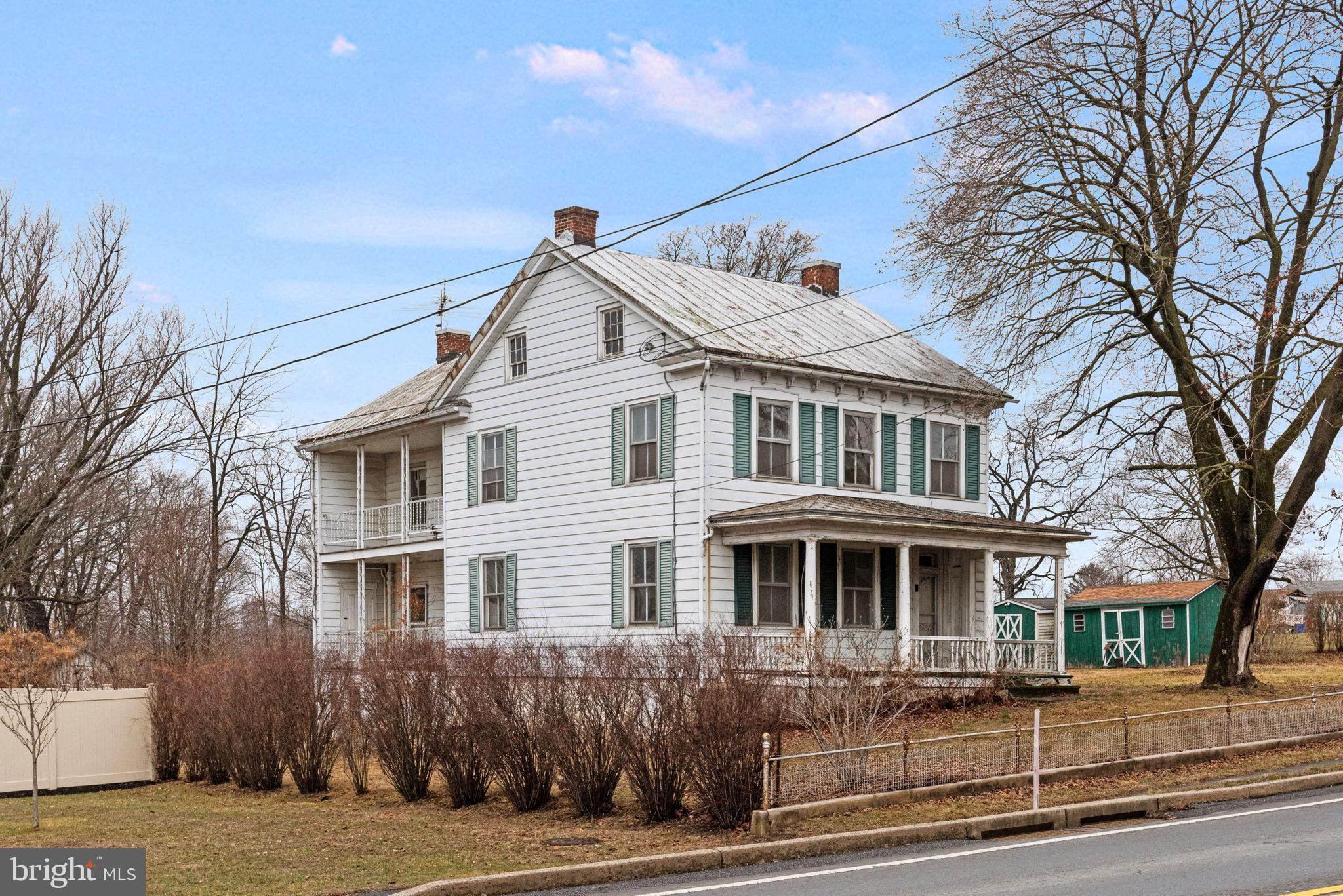 8448 LANCASTER AVENUE