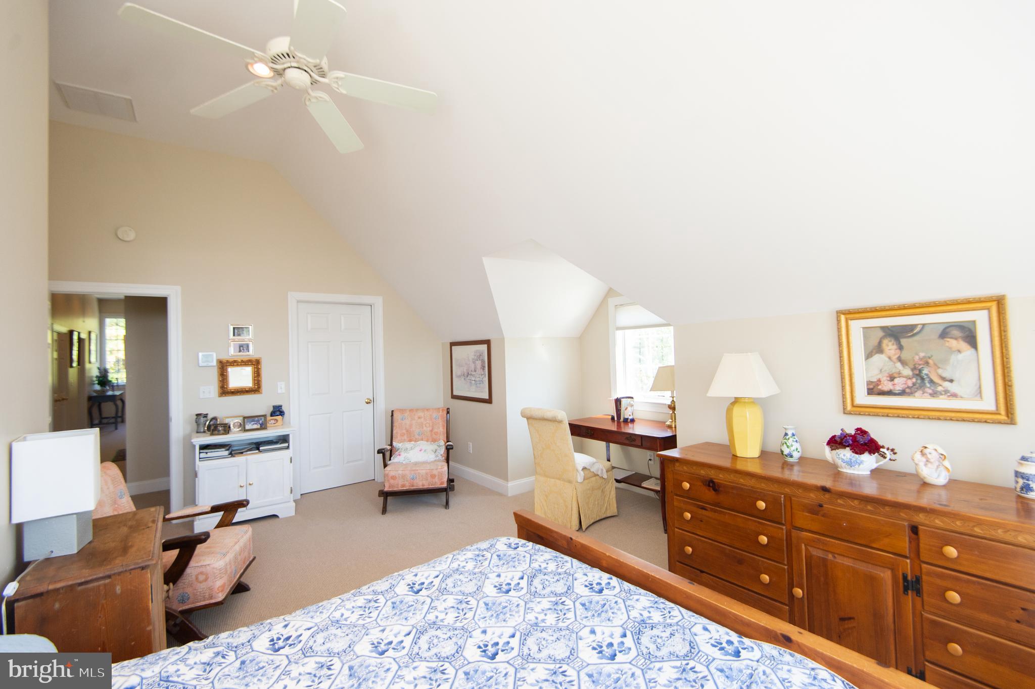 RAGGED POINT - Residential