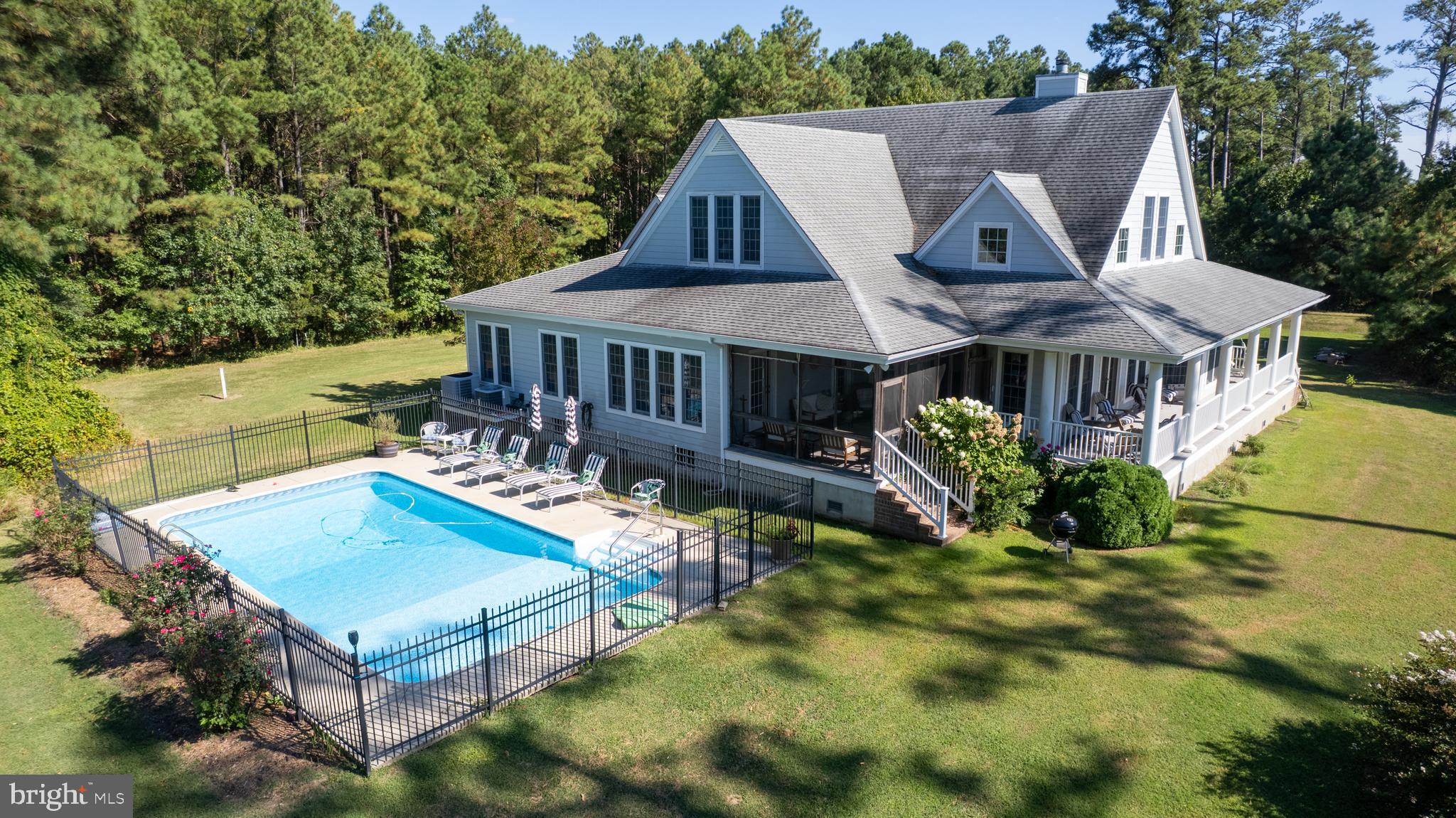 RAGGED POINT - Residential