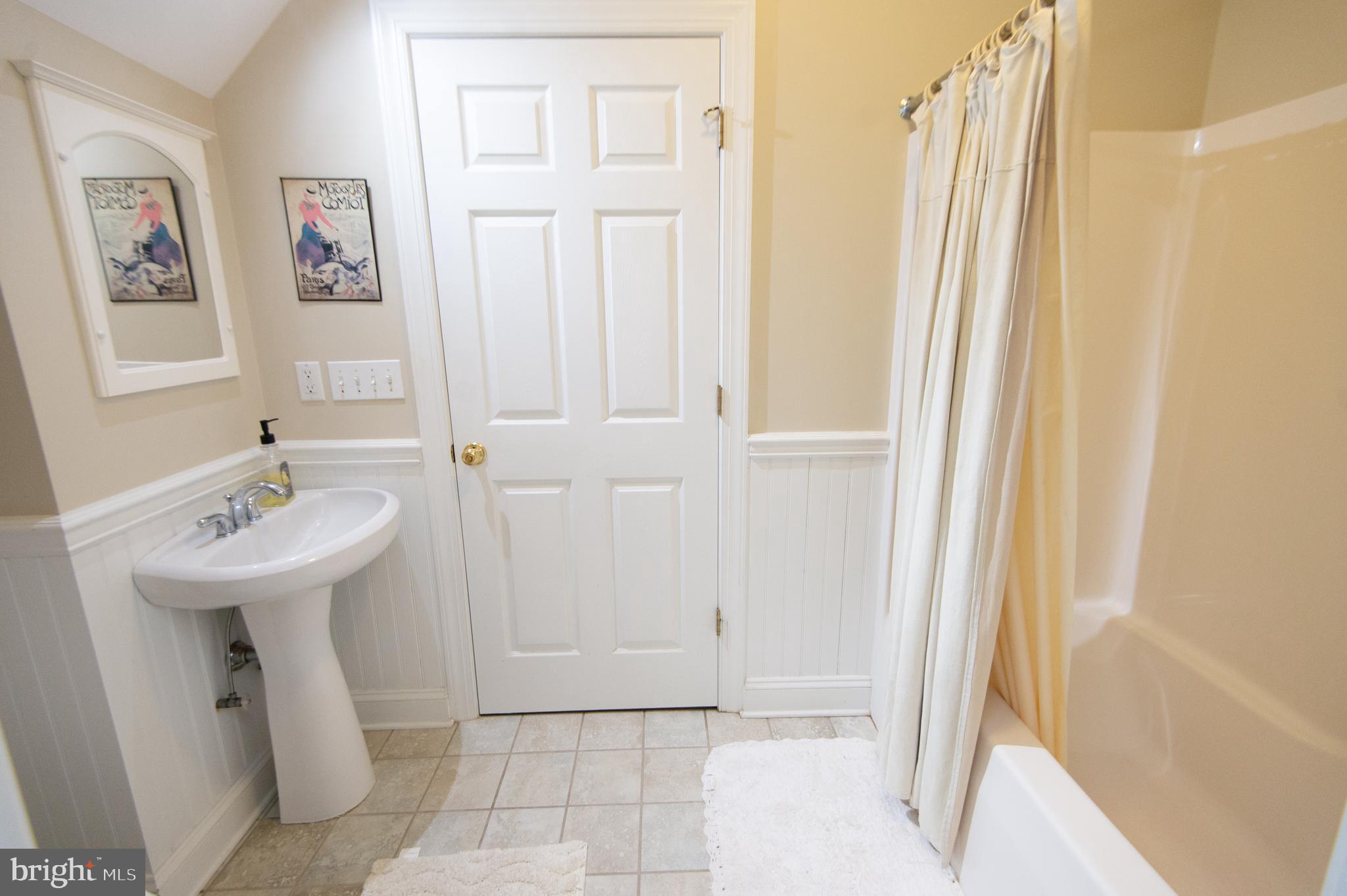 RAGGED POINT - Residential