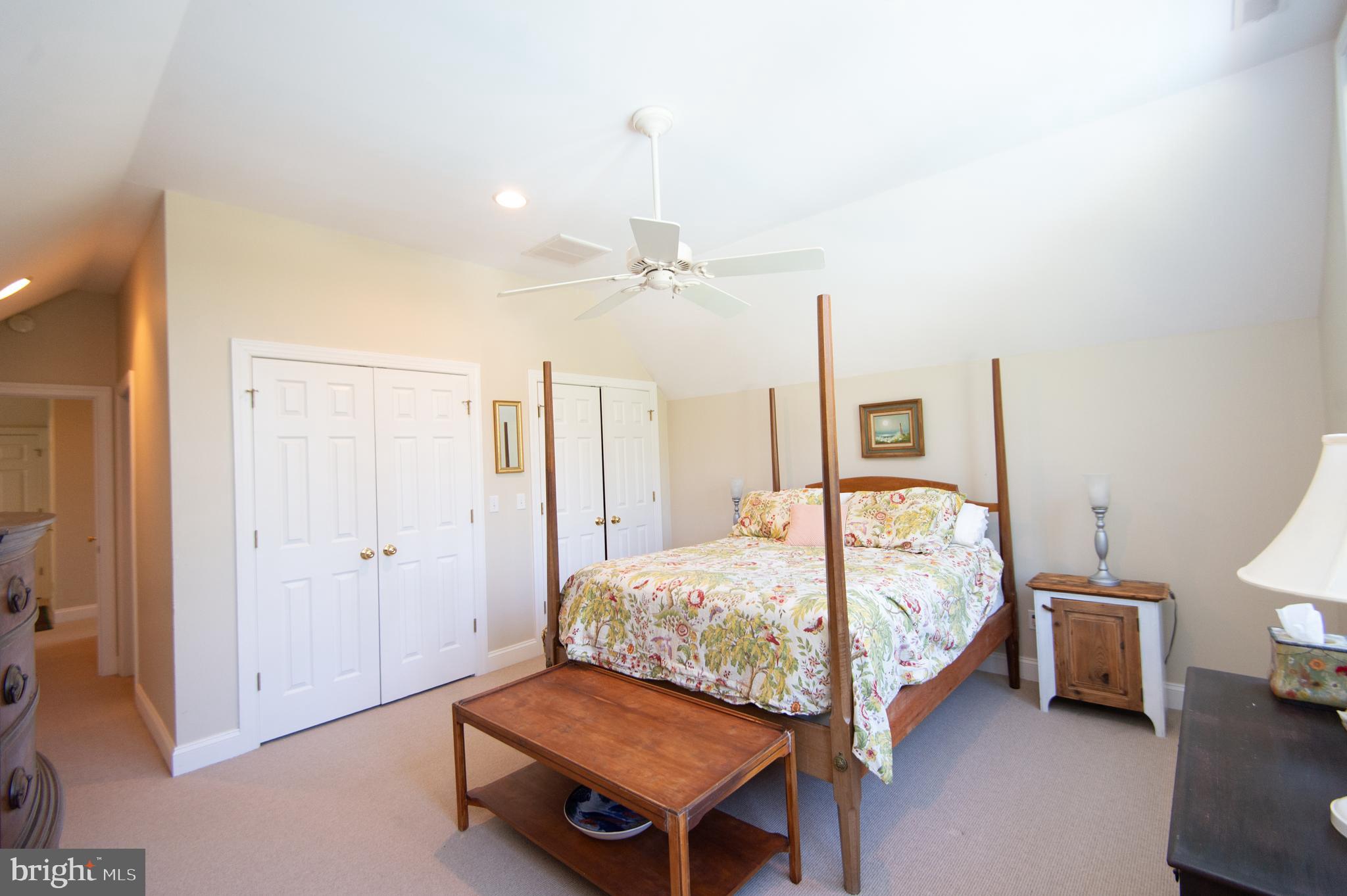 RAGGED POINT - Residential