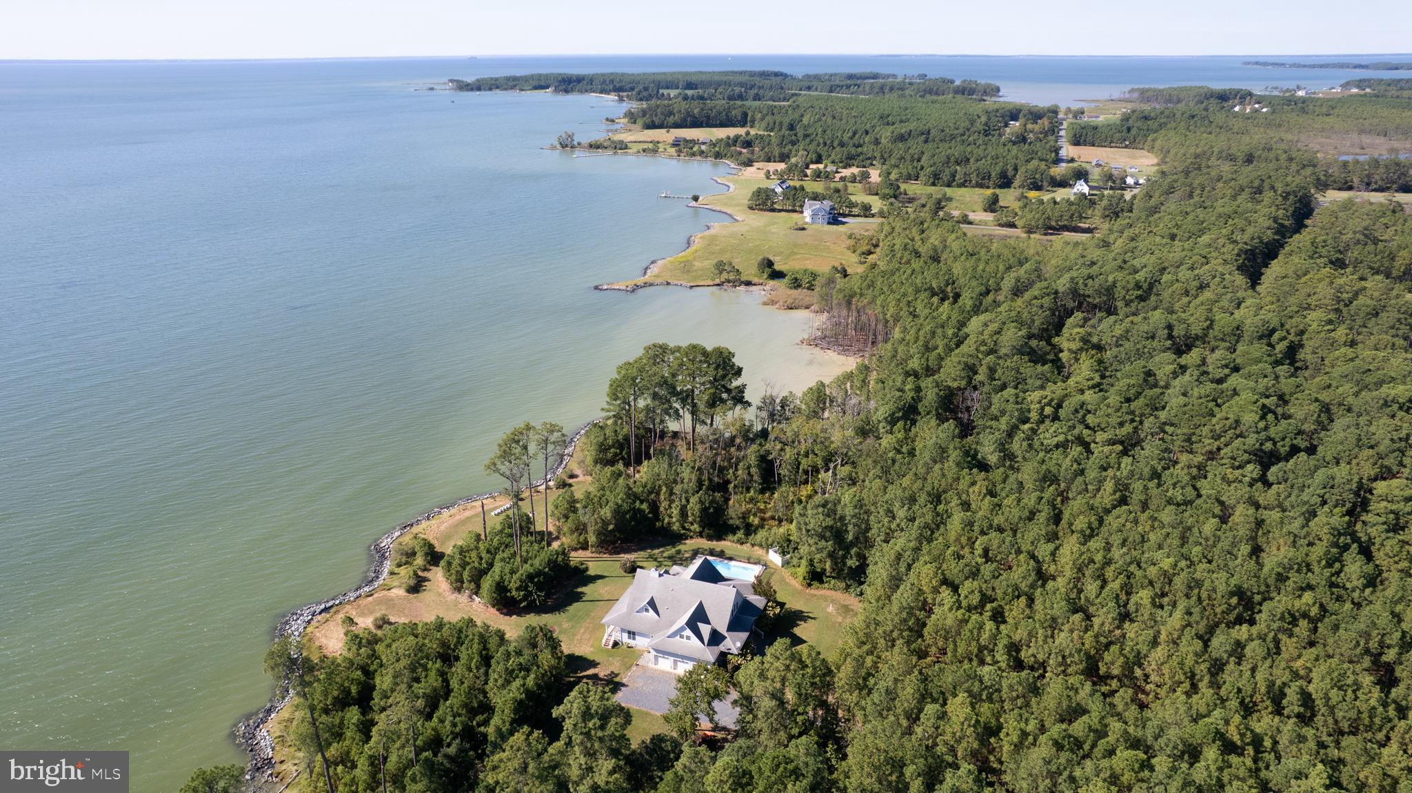 RAGGED POINT - Residential