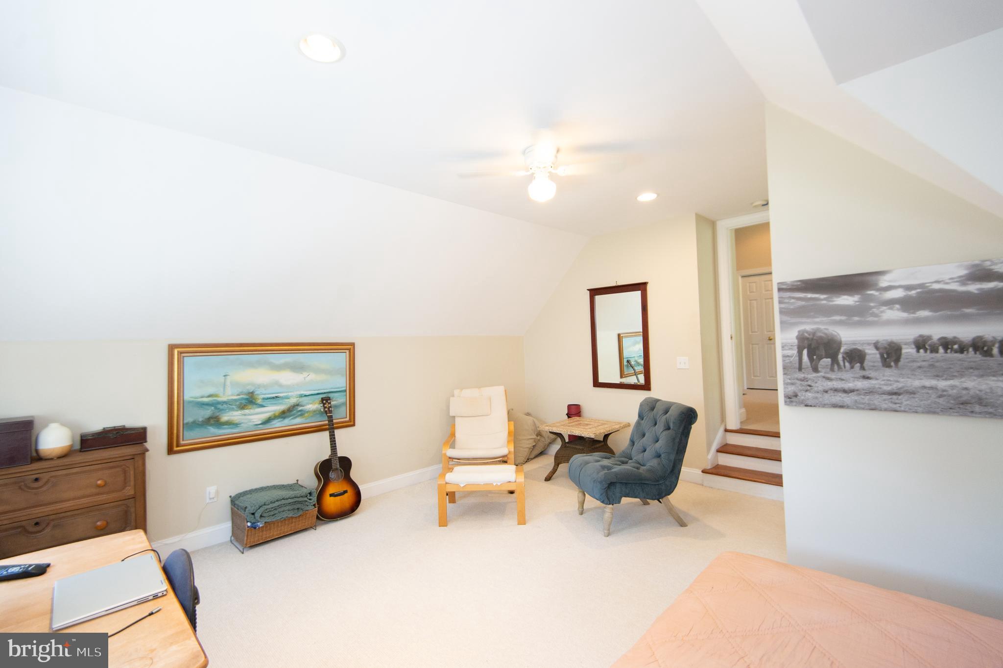 RAGGED POINT - Residential