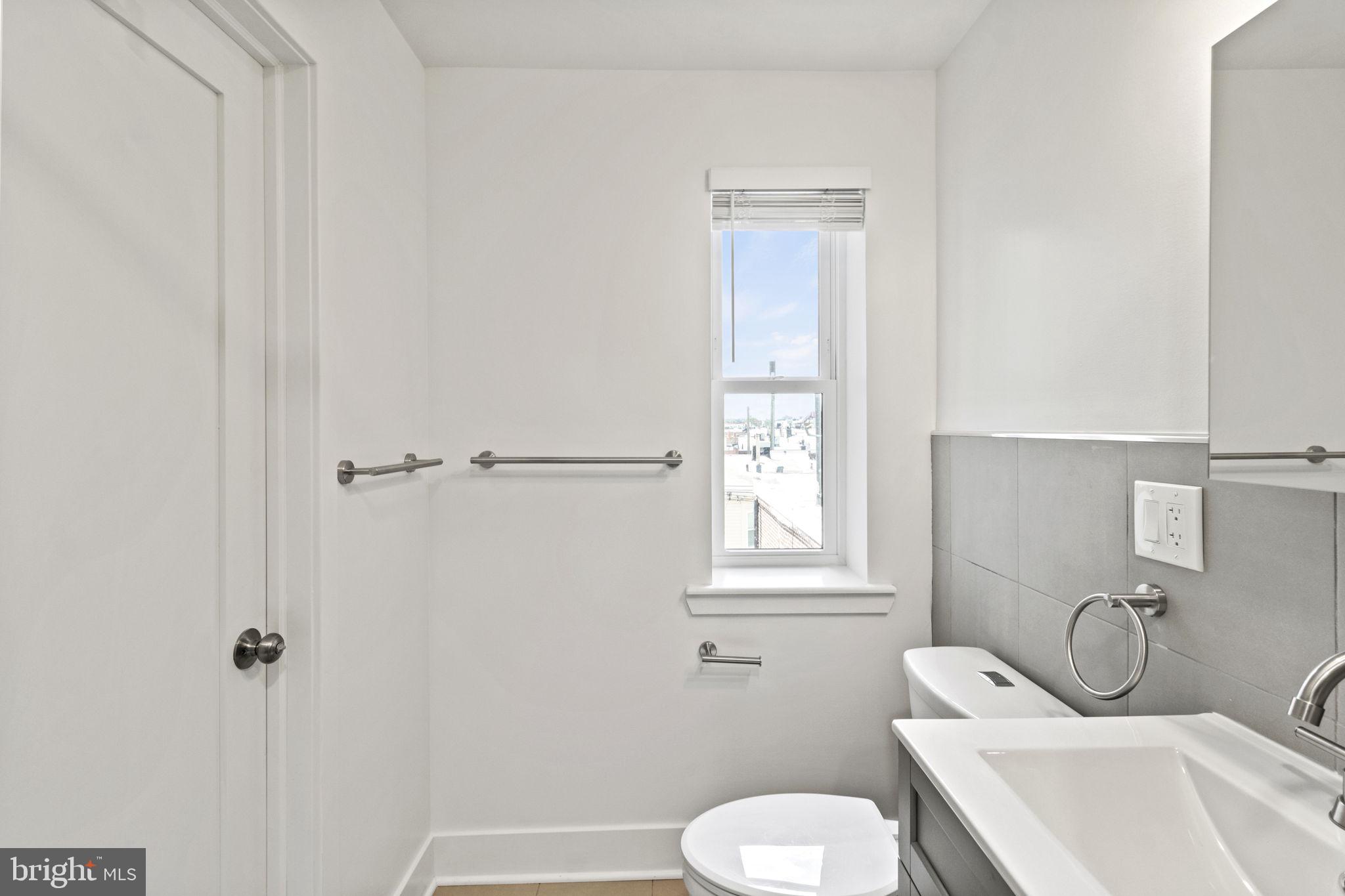 PHILADELPHIA (SOUTH) - Residential Lease