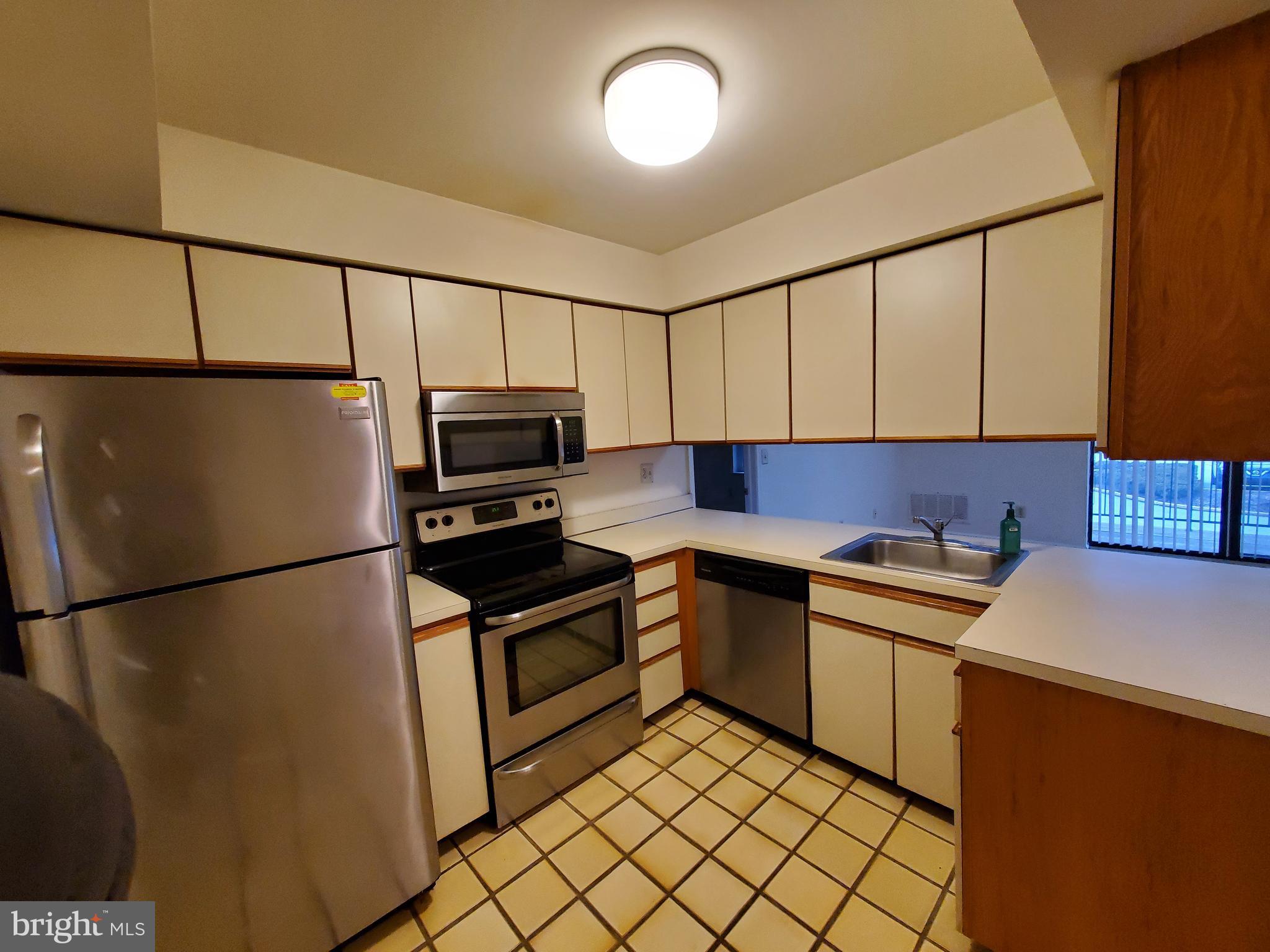 EAGLES RIDGE - Residential