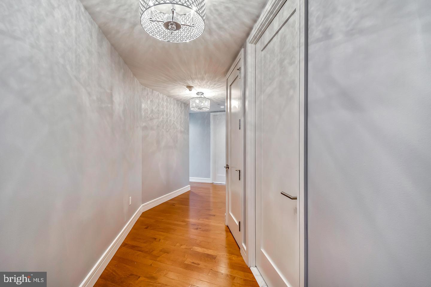 CENTER CITY - Residential
