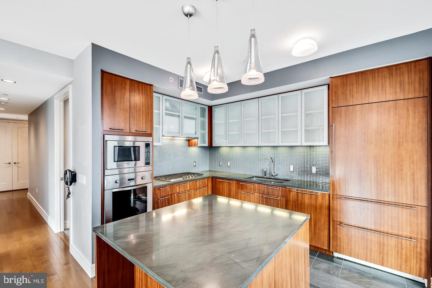 CENTER CITY - Residential