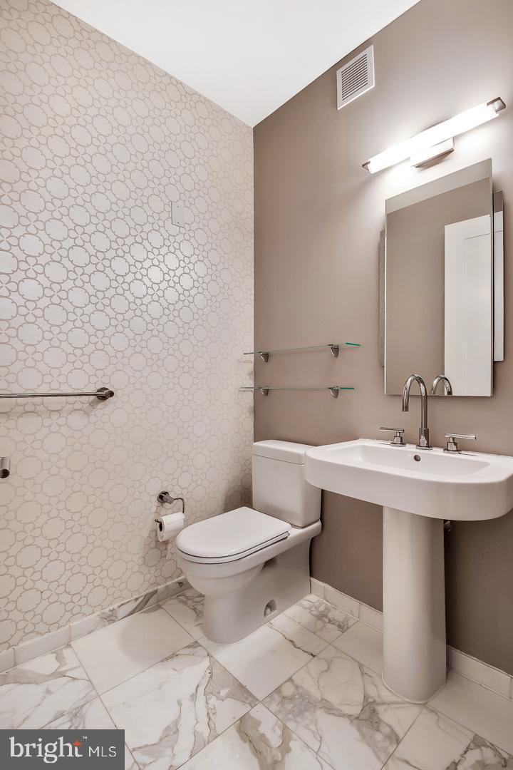 CENTER CITY - Residential