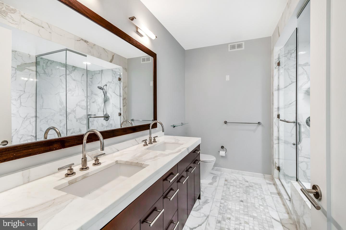 CENTER CITY - Residential