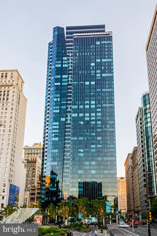 CENTER CITY - Residential