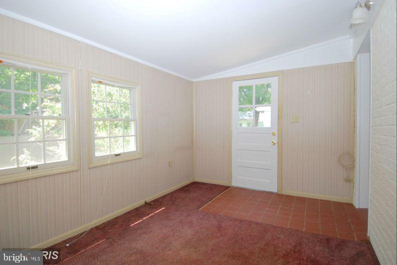 BRANDON VILLAGE - Residential Lease