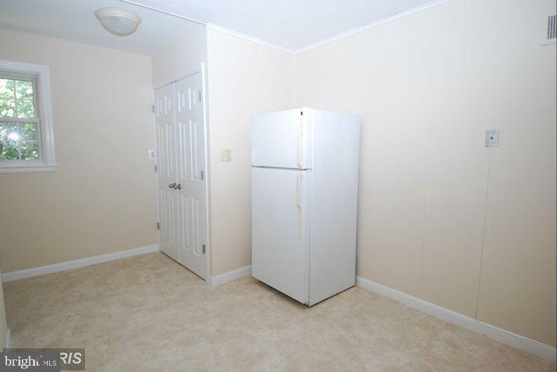 BRANDON VILLAGE - Residential Lease