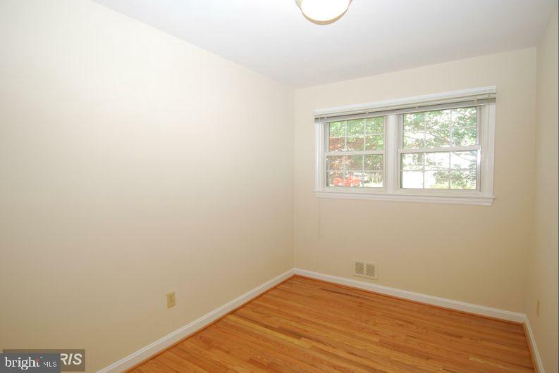 BRANDON VILLAGE - Residential Lease