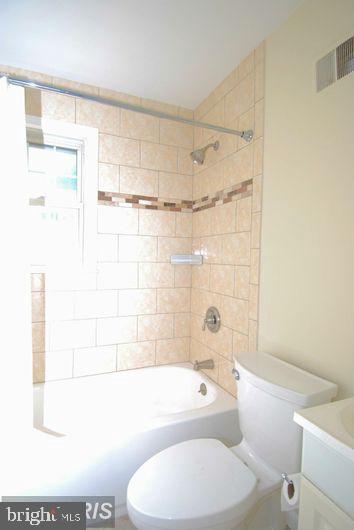 BRANDON VILLAGE - Residential Lease