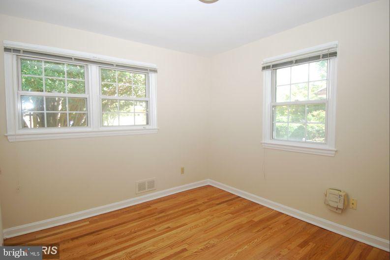 BRANDON VILLAGE - Residential Lease