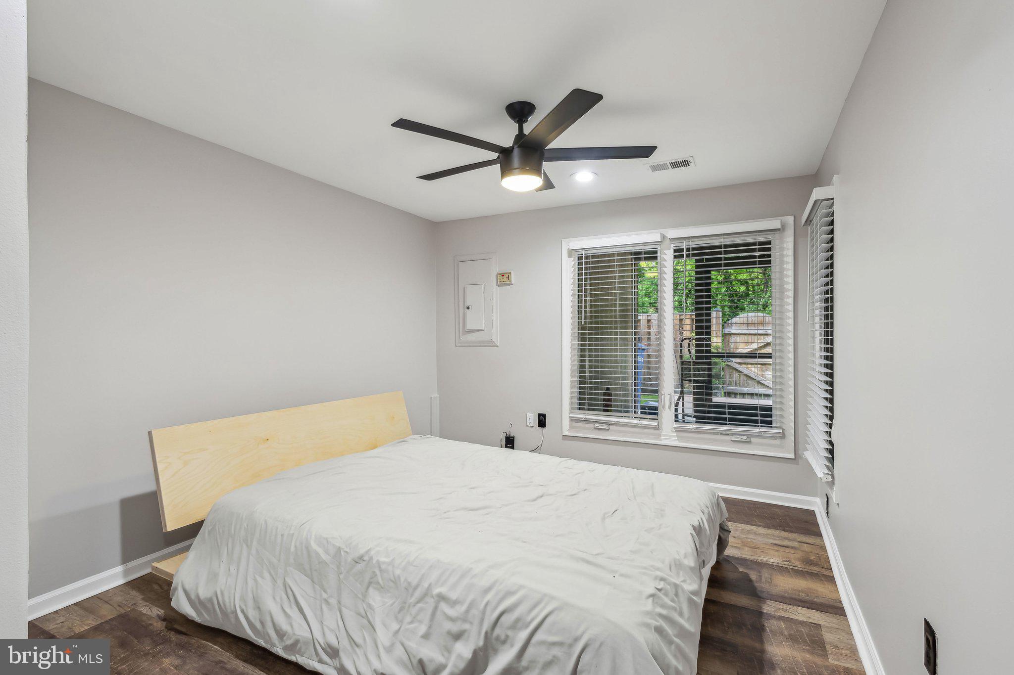 POTOMAC FAIRWAYS - Residential