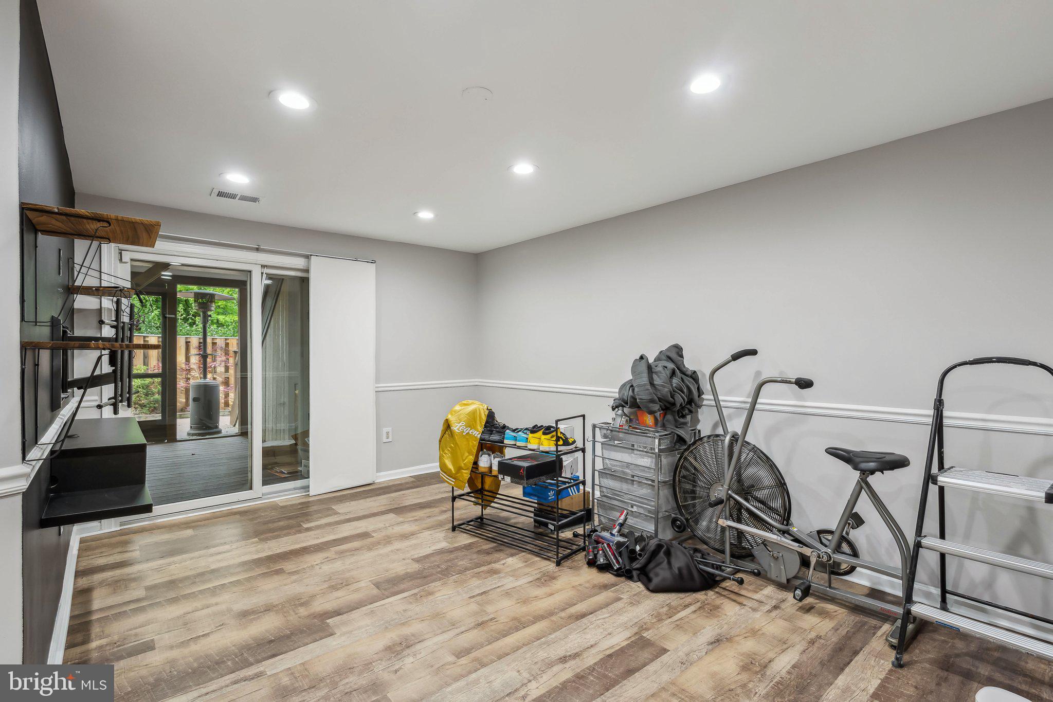 POTOMAC FAIRWAYS - Residential