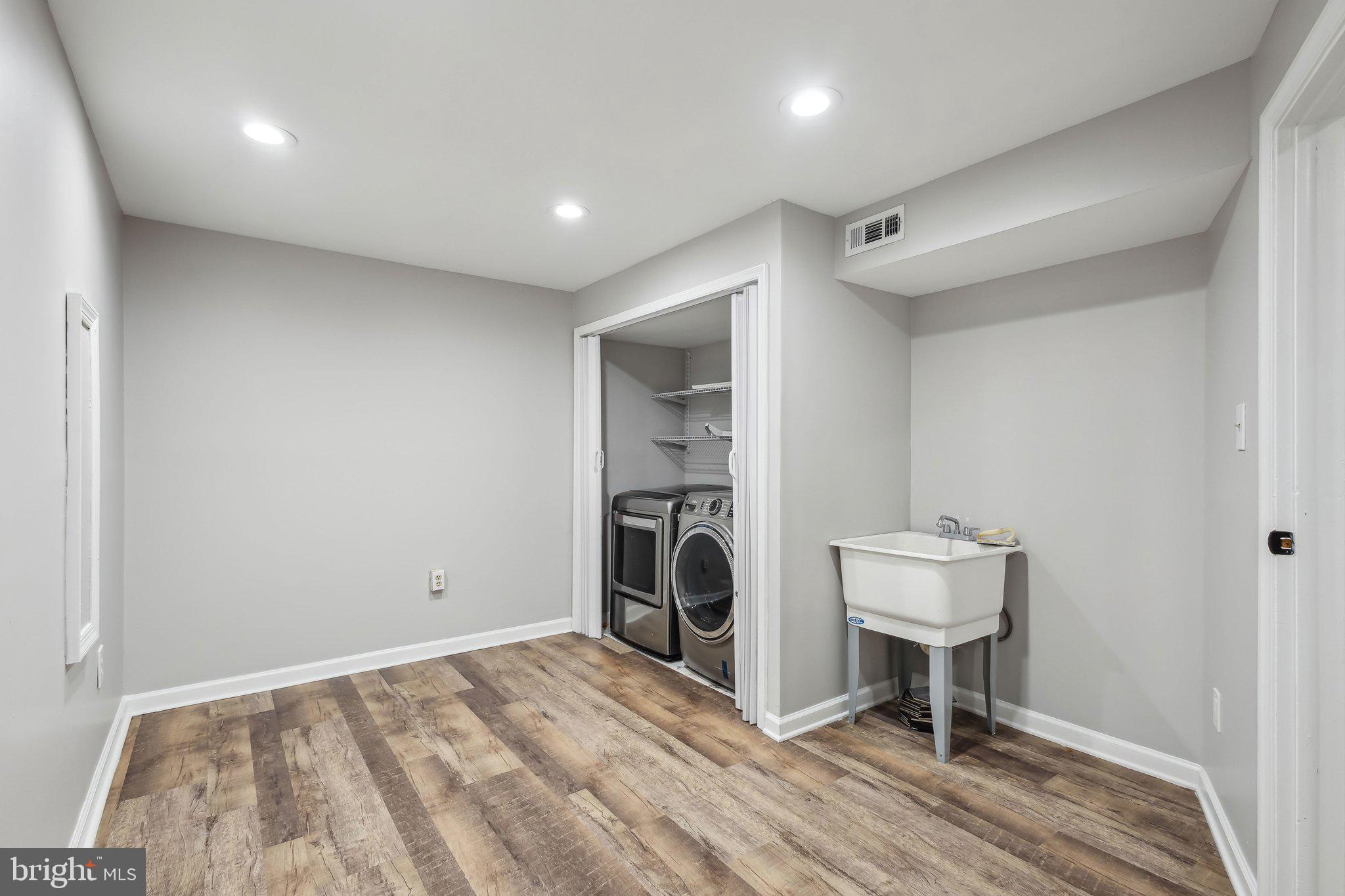 POTOMAC FAIRWAYS - Residential