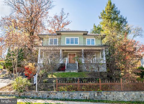 2136 POWHATAN STREET FALLS CHURCH VA 22043