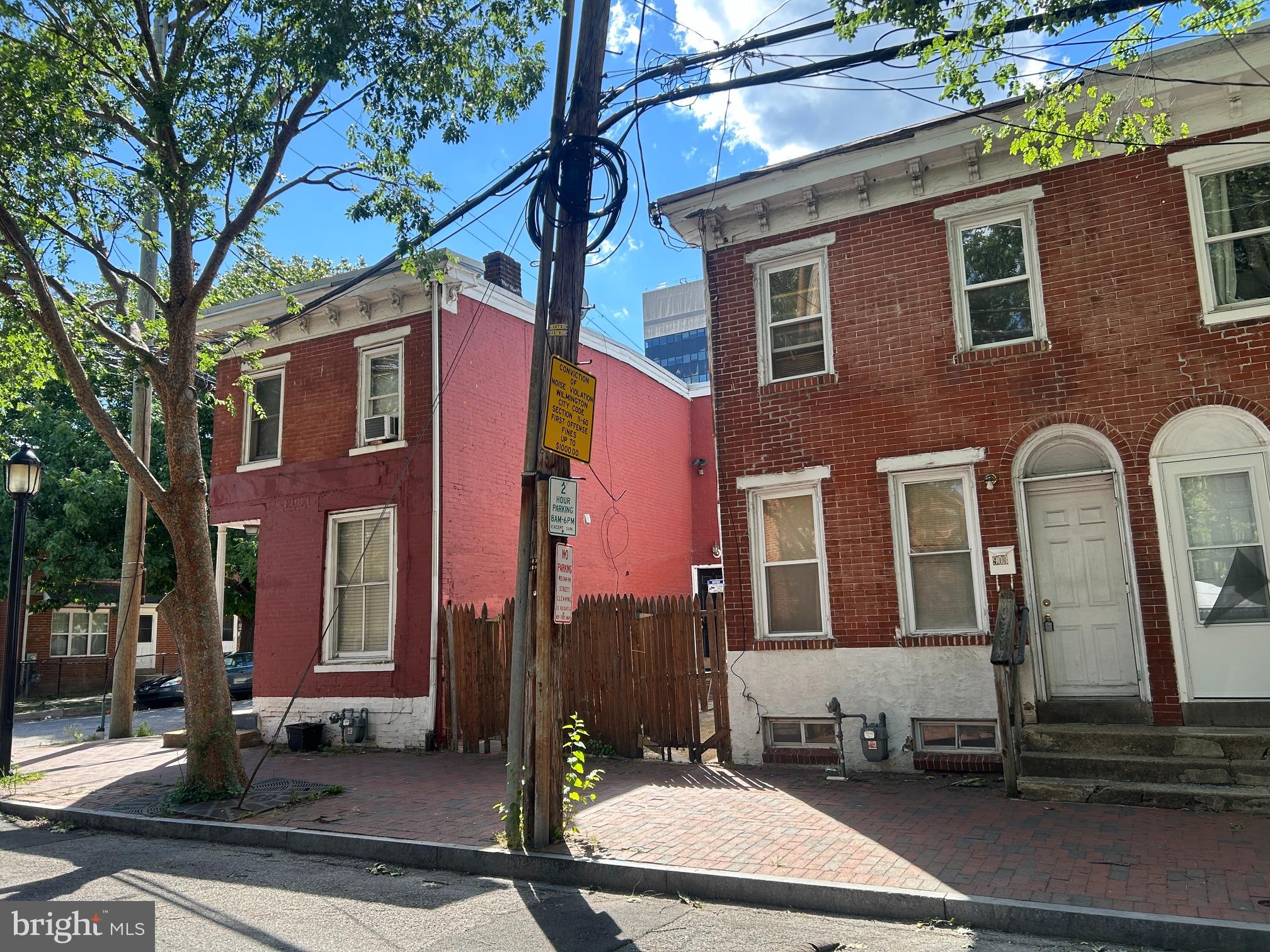 903 CLIFFORD BROWN WALK
