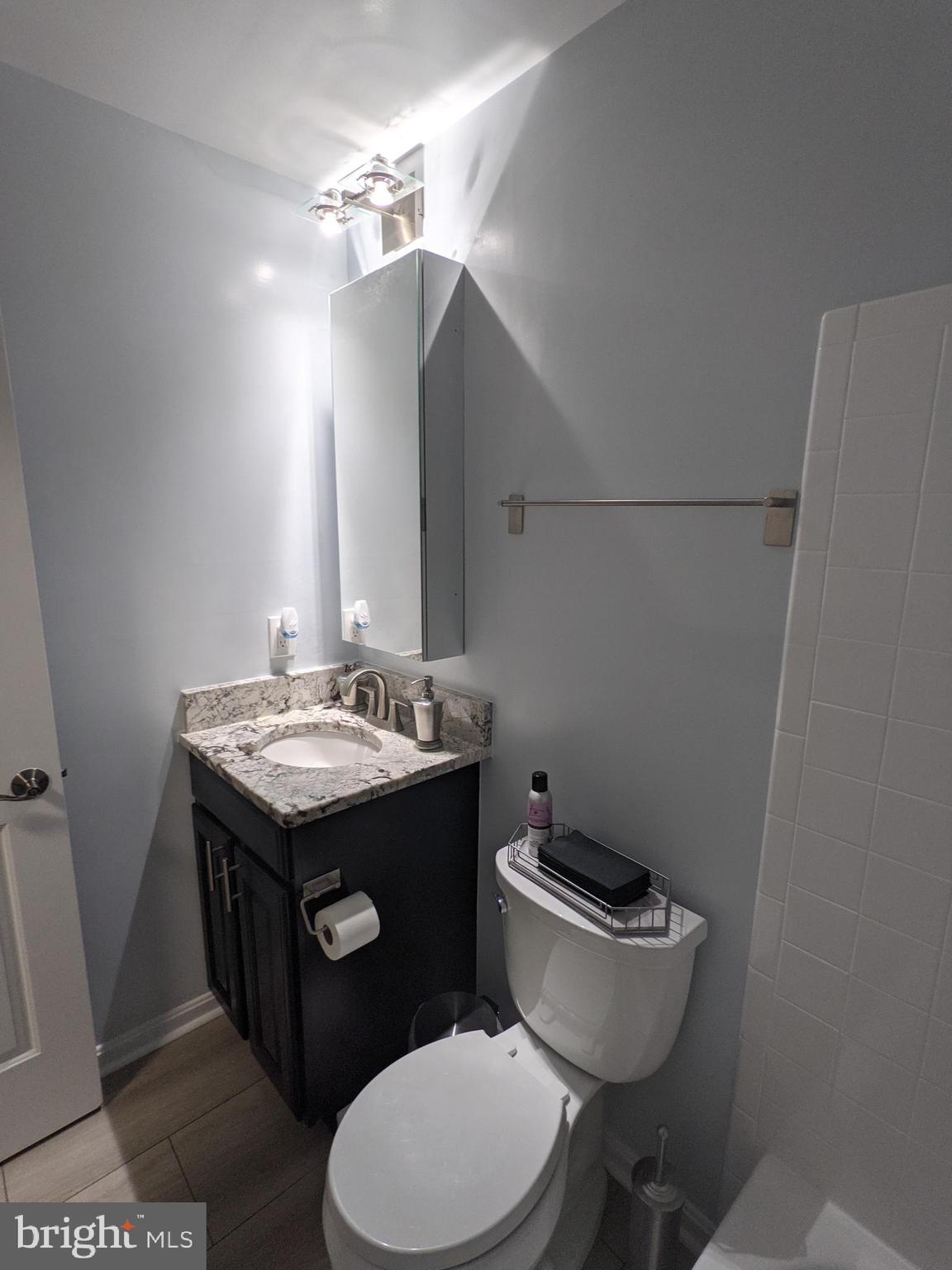 APPLEGATE CONDO - Residential