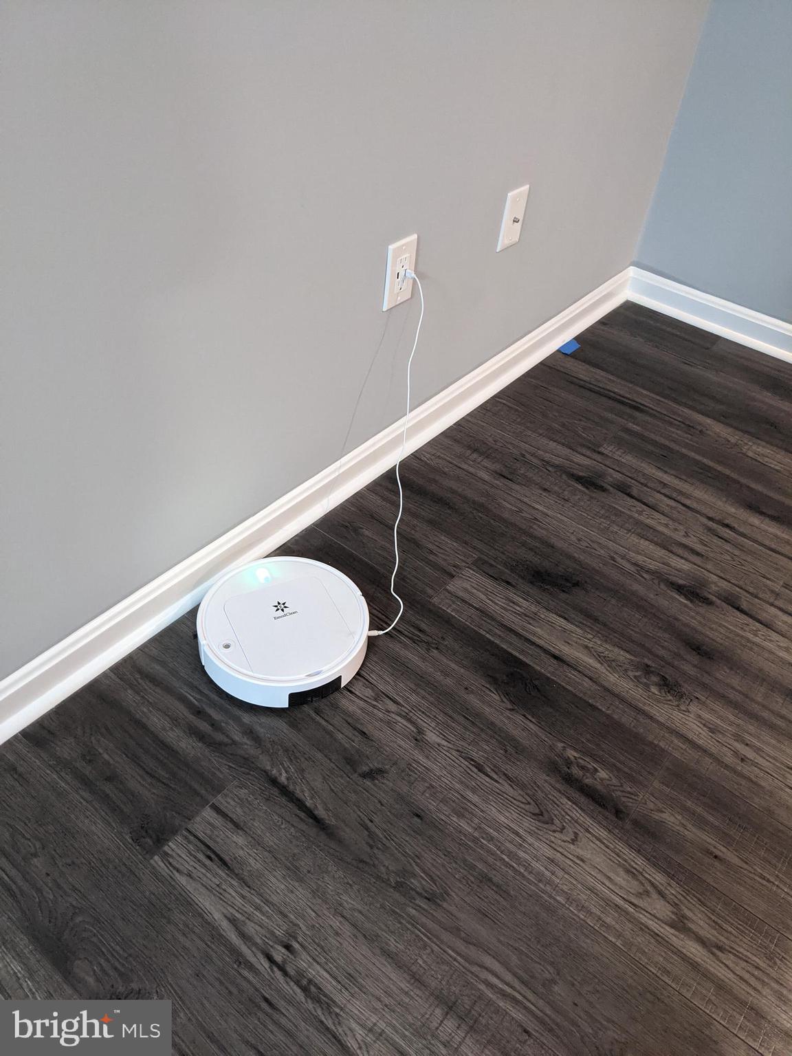 APPLEGATE CONDO - Residential