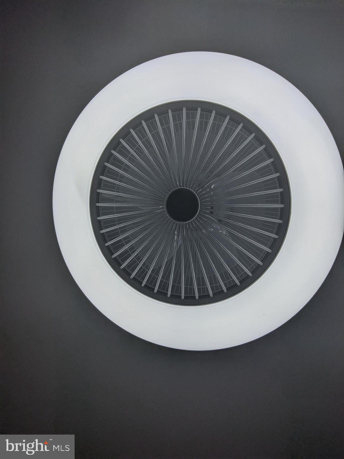 APPLEGATE CONDO - Residential