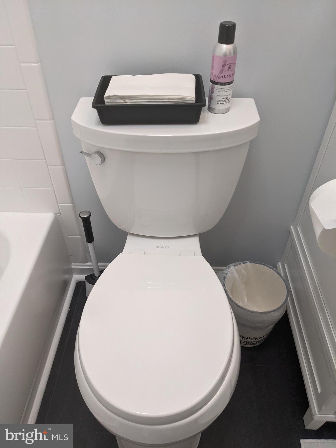 APPLEGATE CONDO - Residential