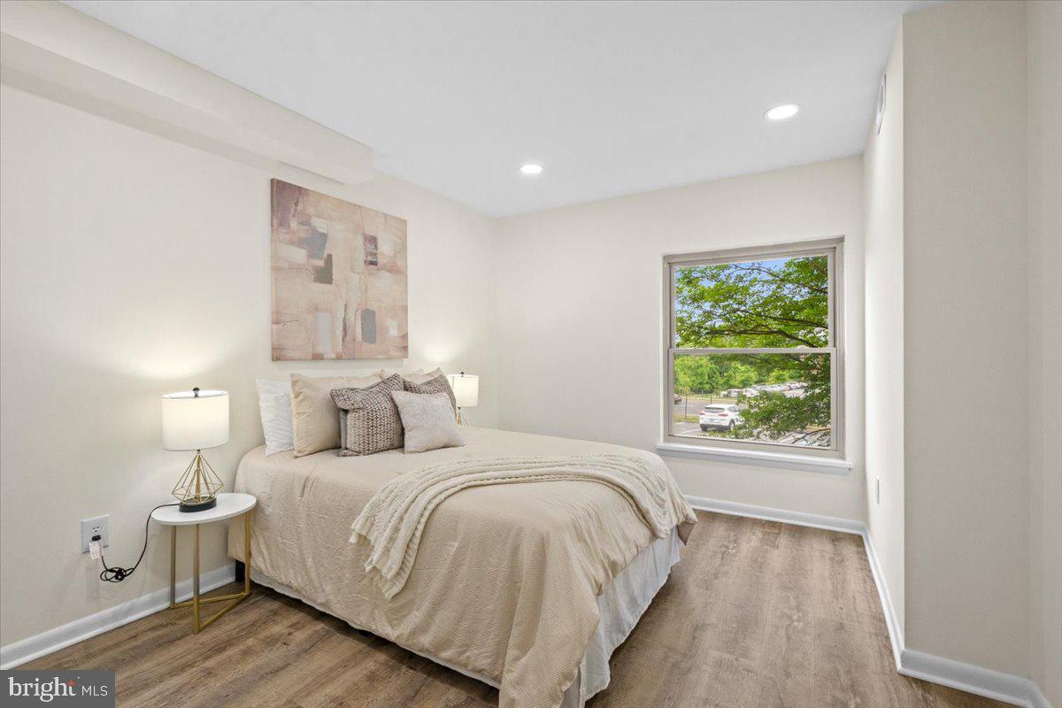 MARLOW TOWERS CONDOMINIUMS - Residential