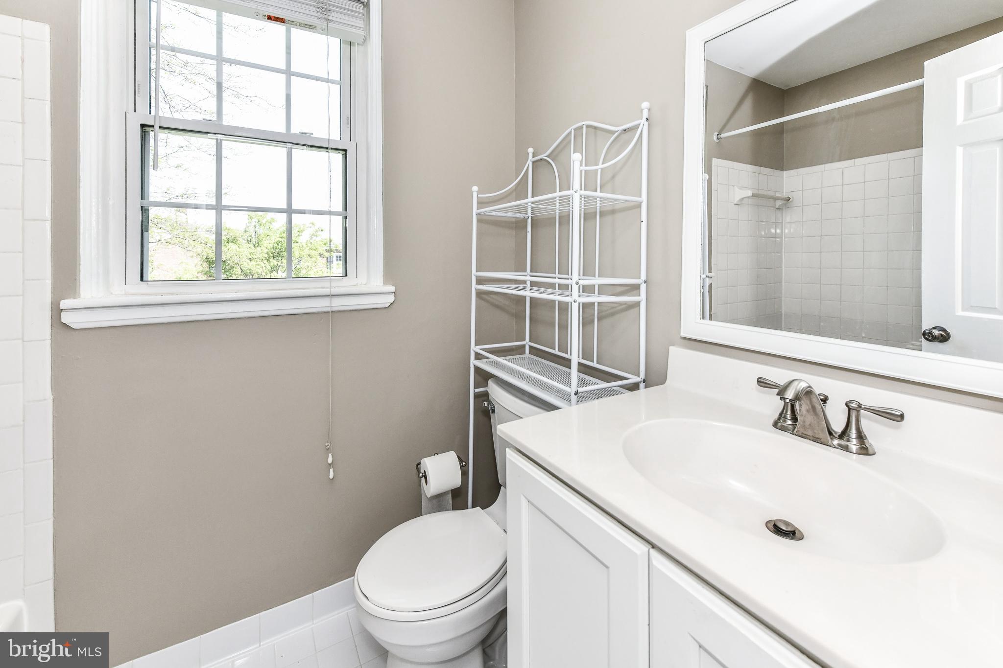 FAIRLINGTON ARBORS - Residential Lease