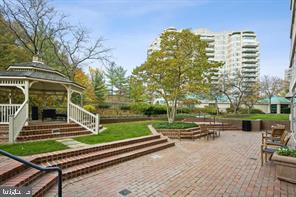 SOMERSET HOUSE CONDOS - Residential