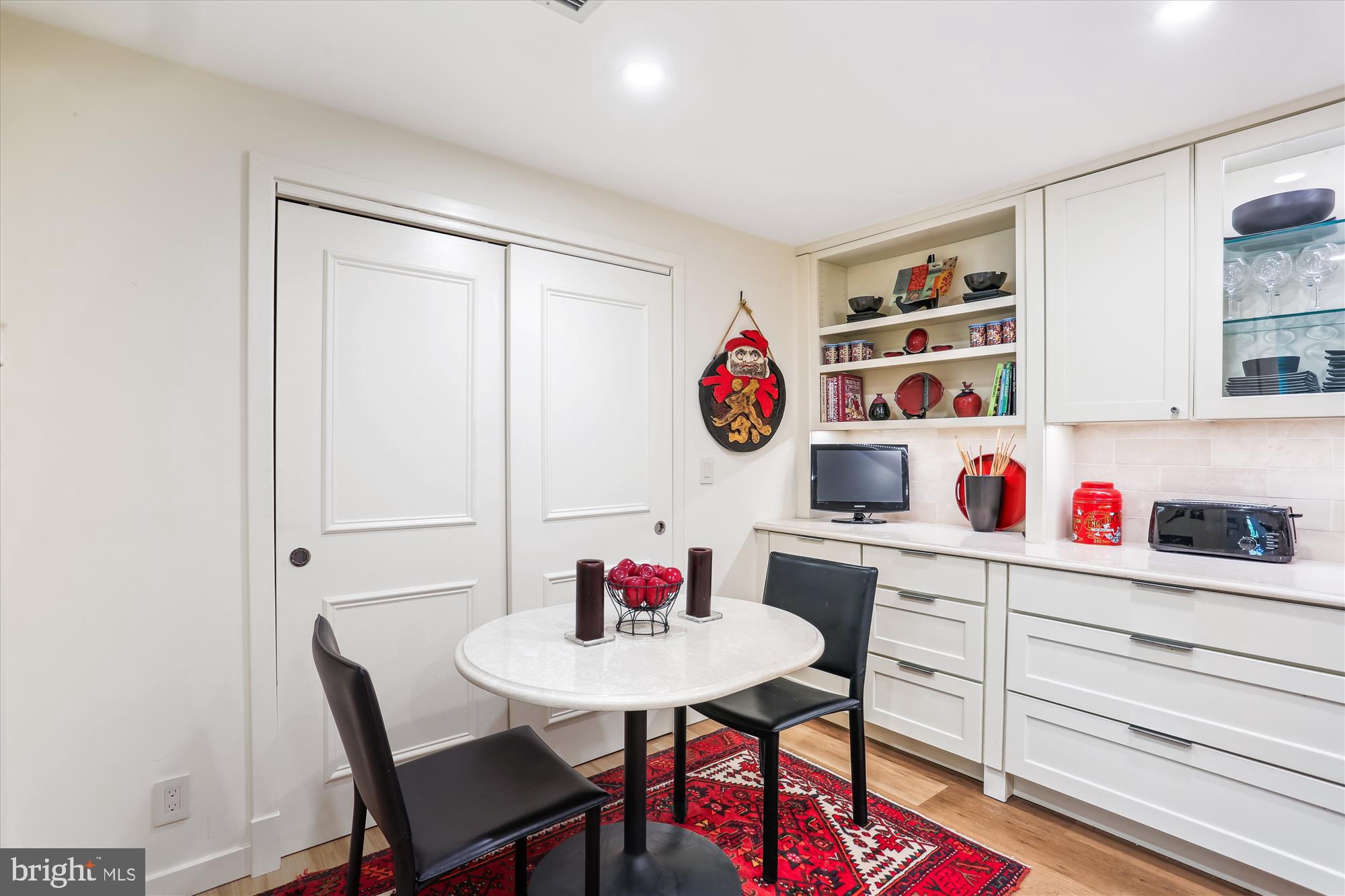 SOMERSET HOUSE CONDOS - Residential