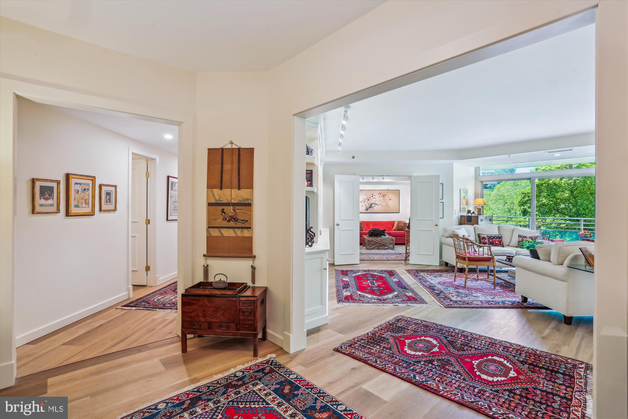 SOMERSET HOUSE CONDOS - Residential