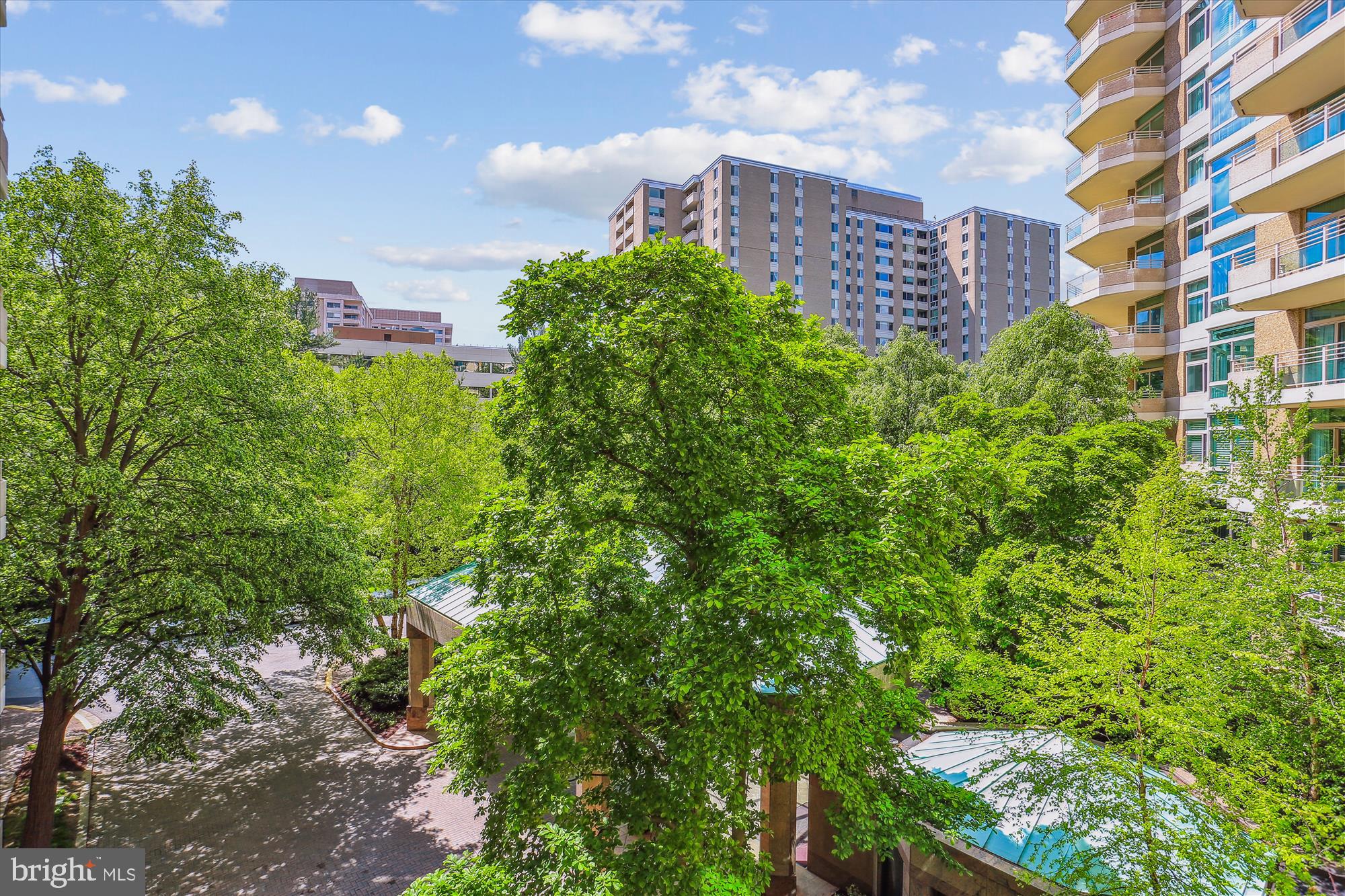SOMERSET HOUSE CONDOS - Residential