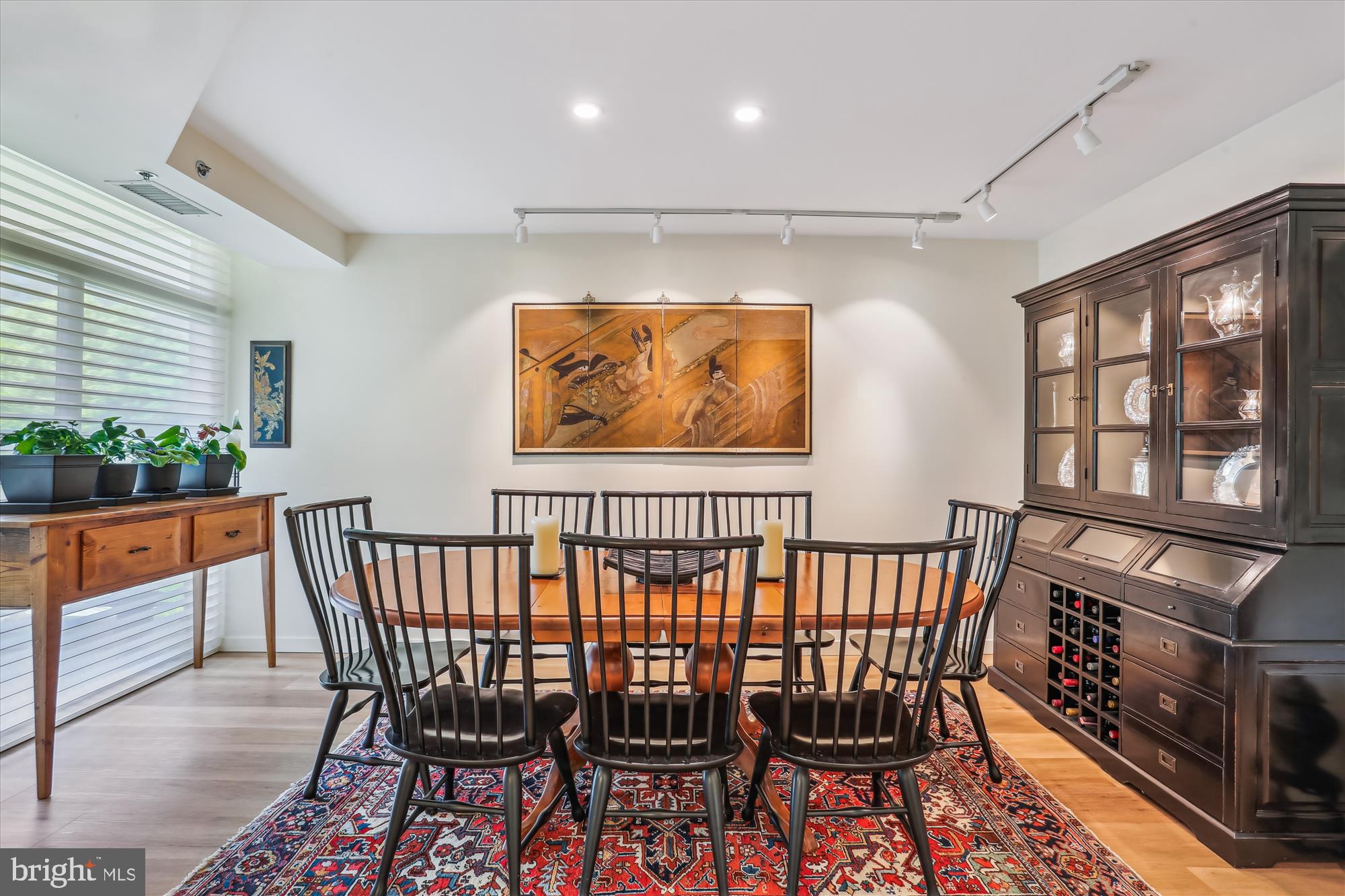 SOMERSET HOUSE CONDOS - Residential