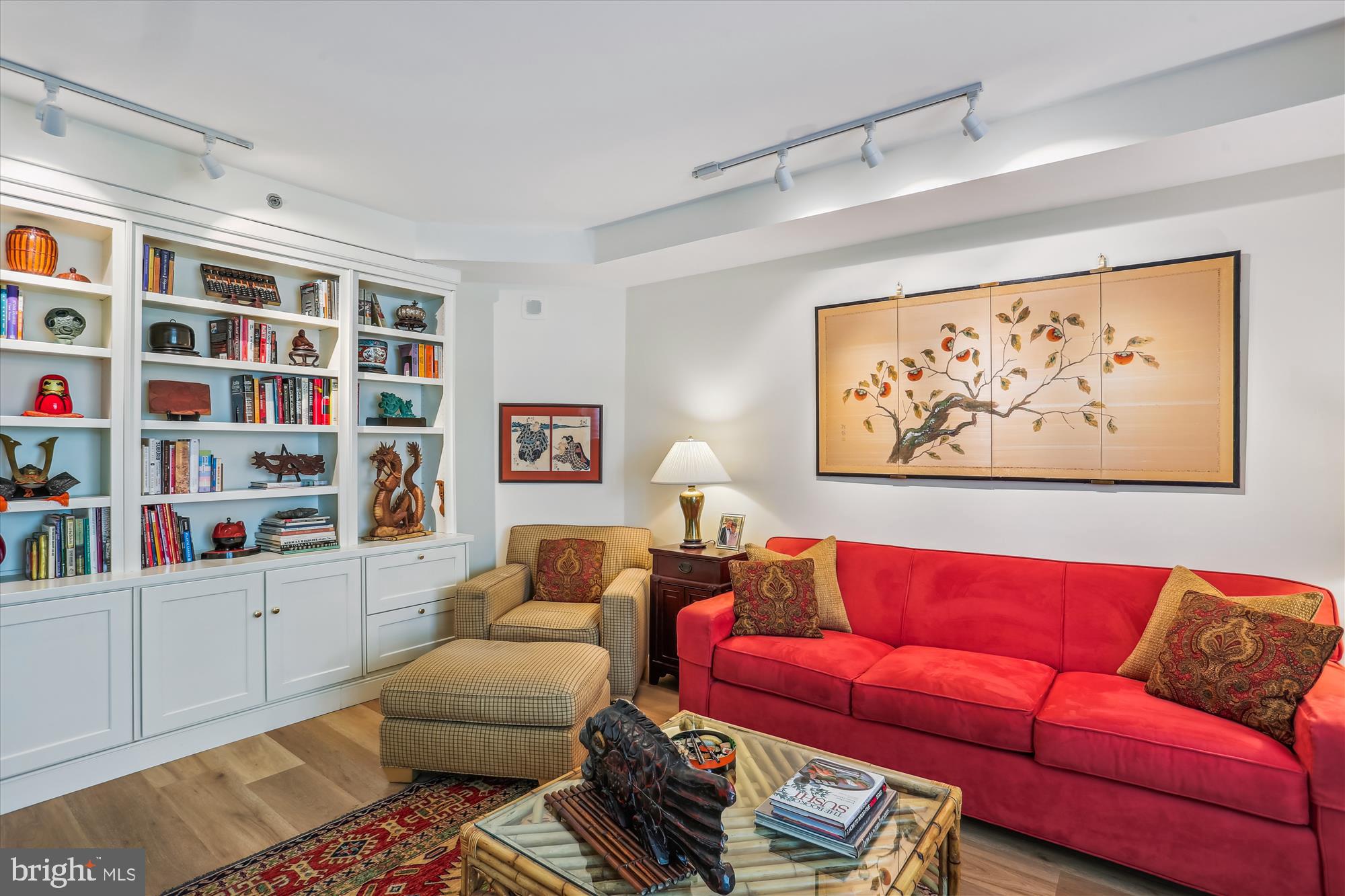 SOMERSET HOUSE CONDOS - Residential