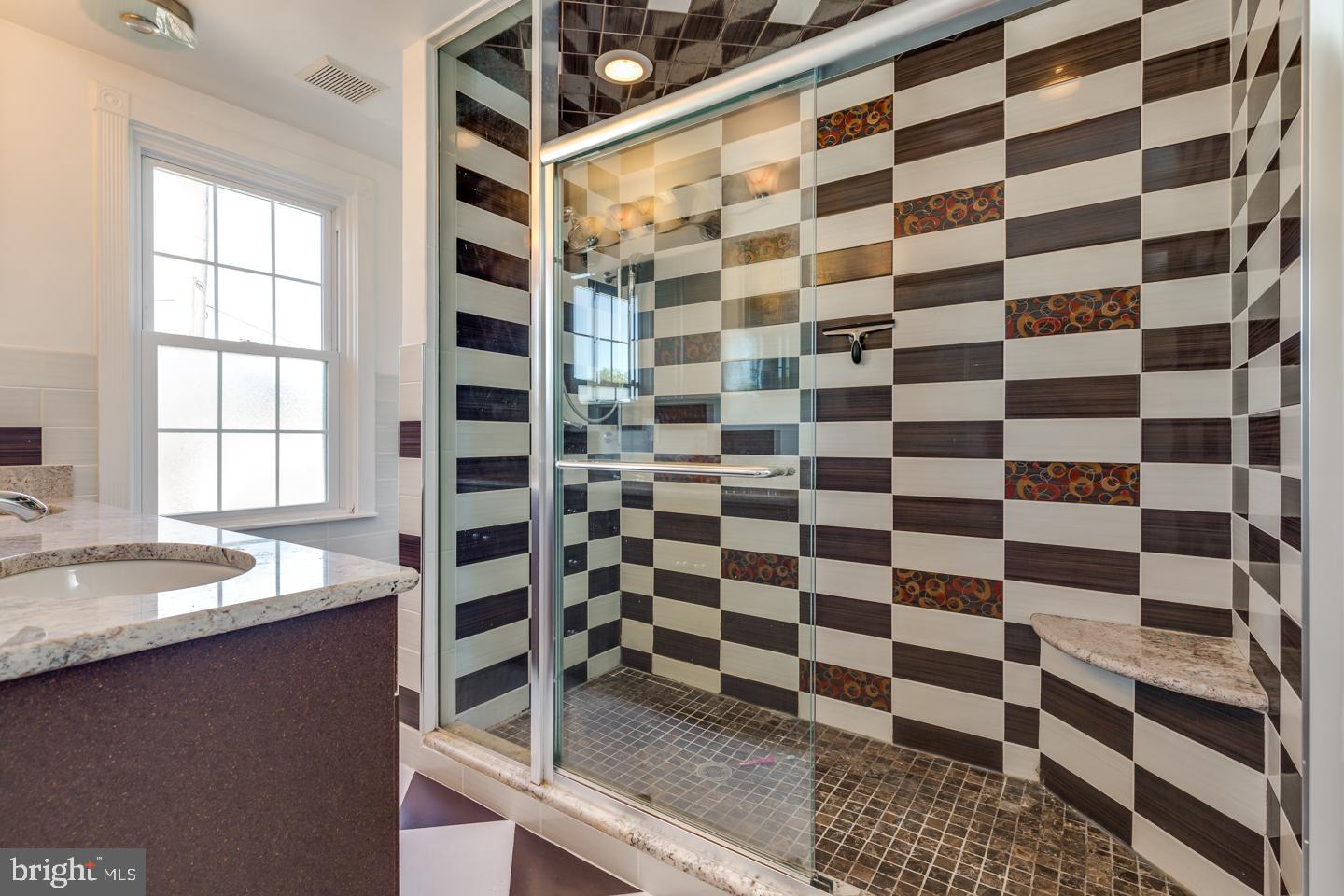 21 ELLIS STREET 2ND FLOOR UNIT