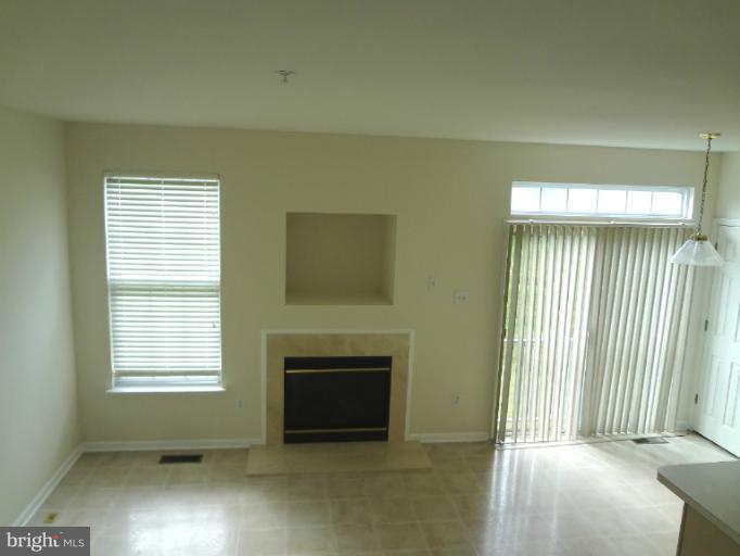 DANIEL'S MILL OVERLOOK - Residential Lease