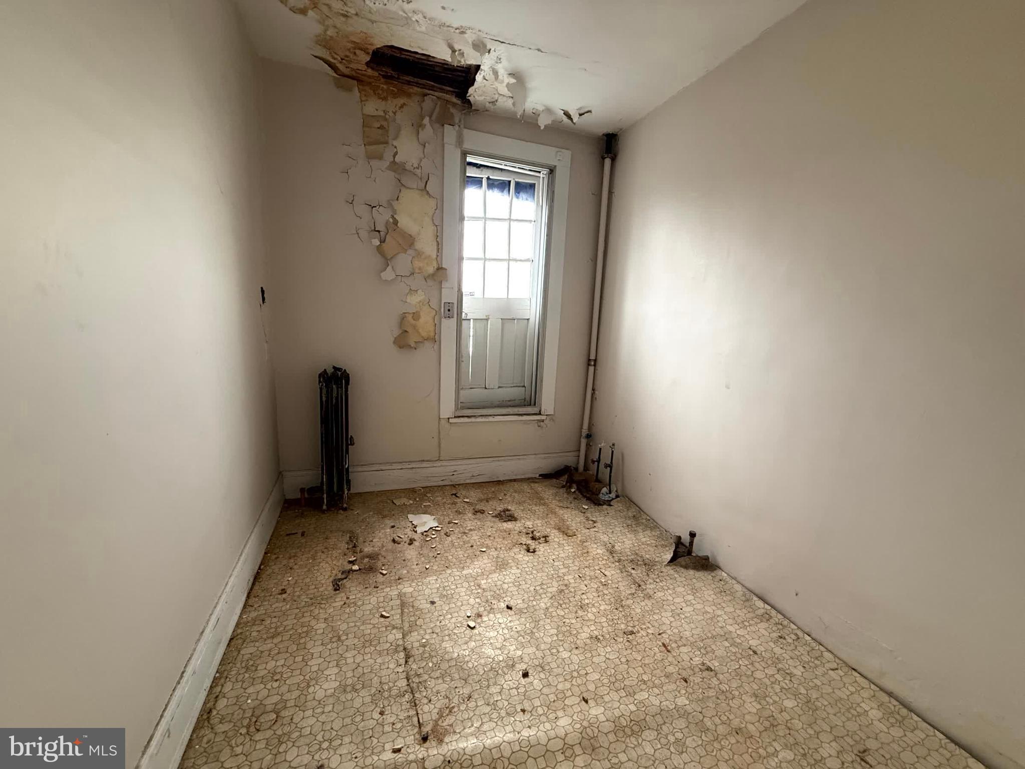 CHARLES VILLAGE - Residential