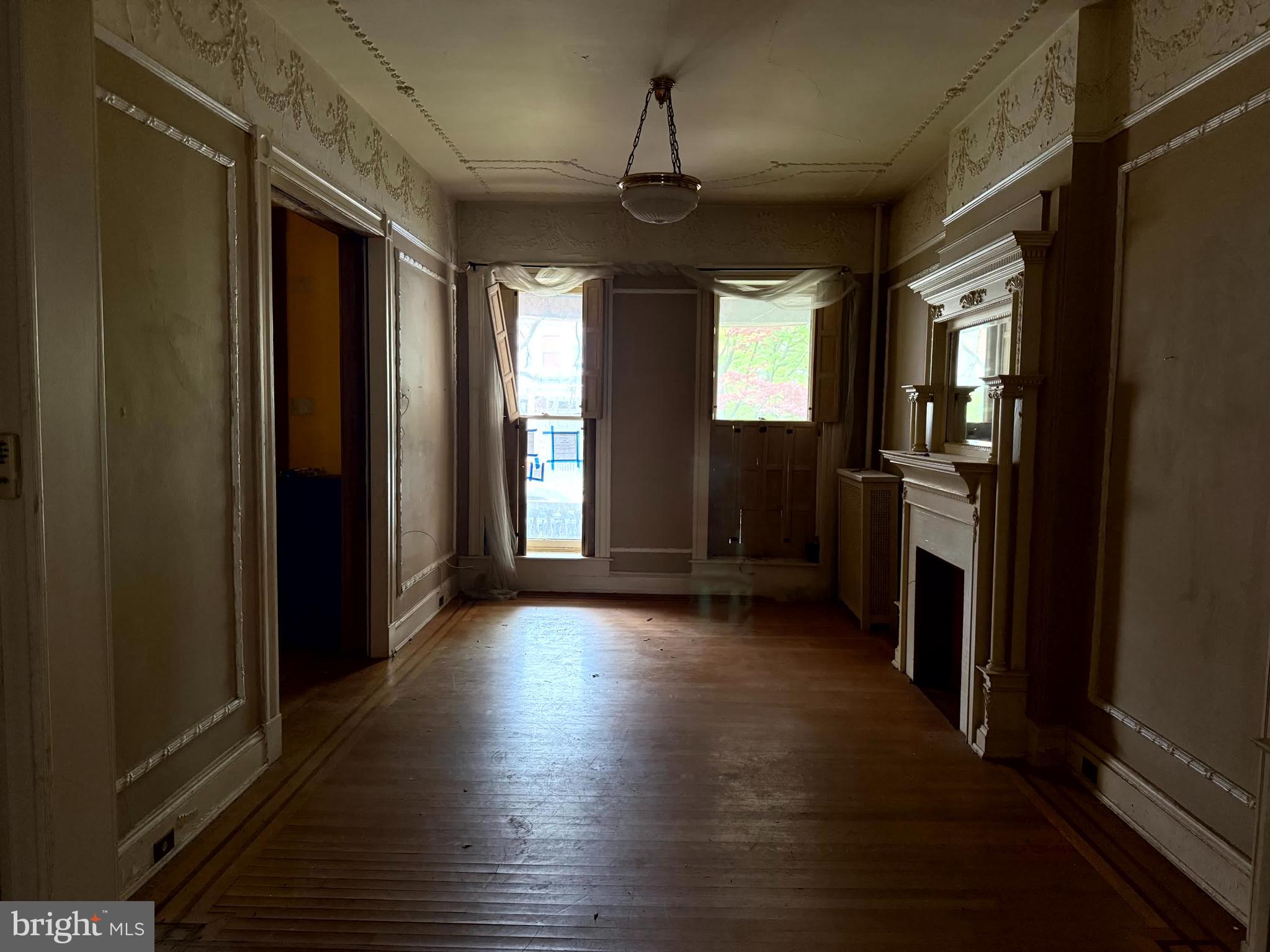 CHARLES VILLAGE - Residential