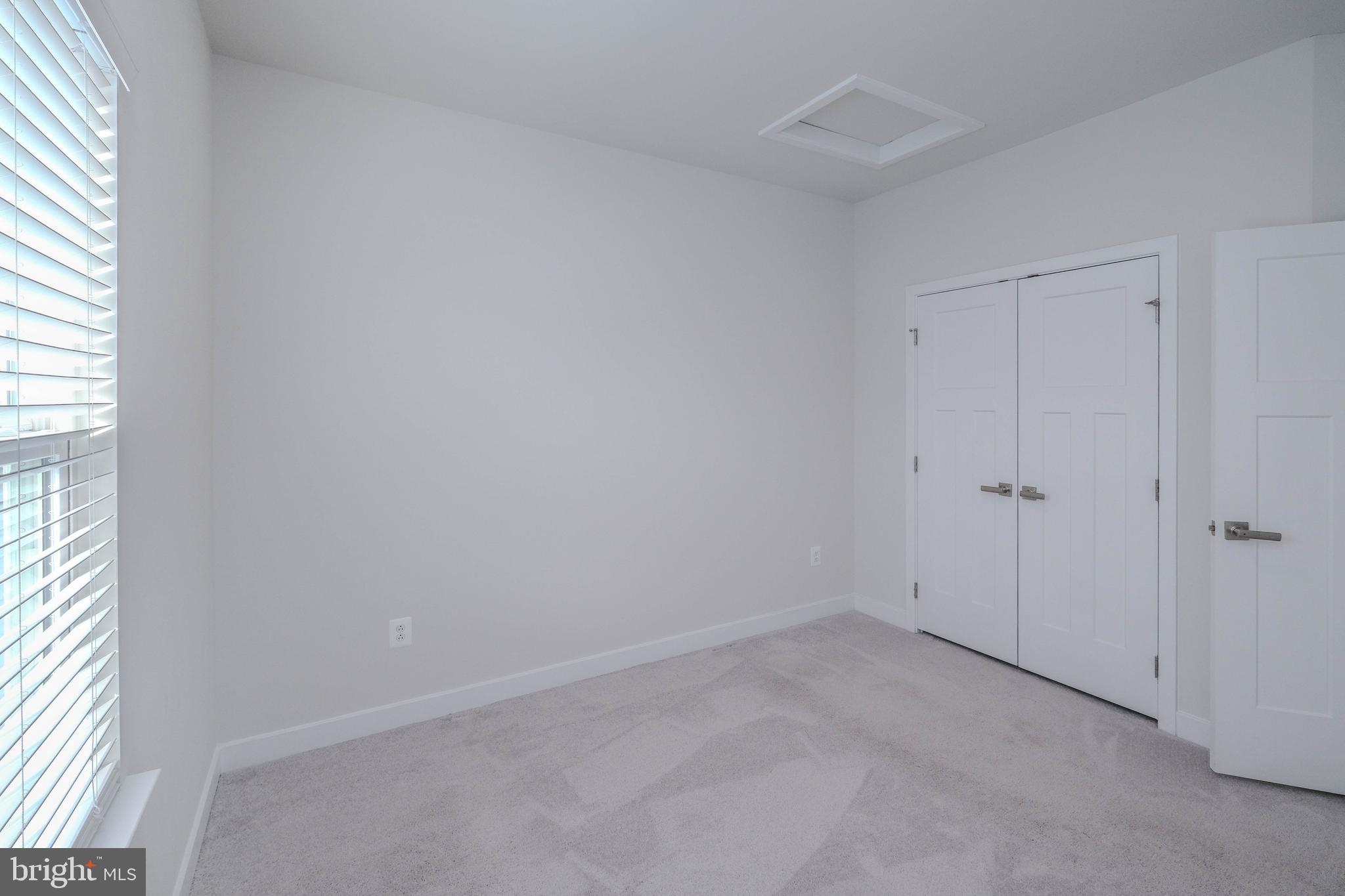 LAKE FREDERICK - Residential