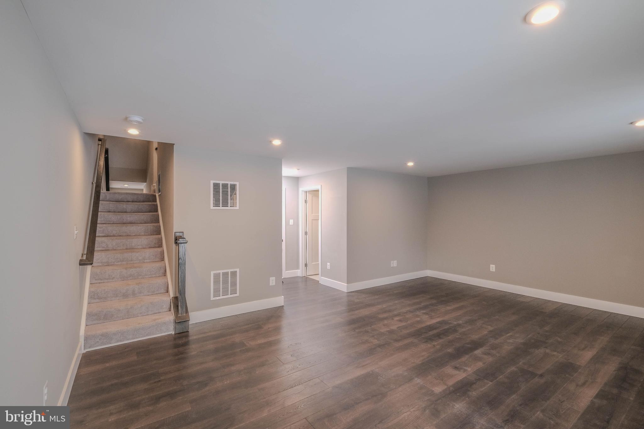 LAKE FREDERICK - Residential