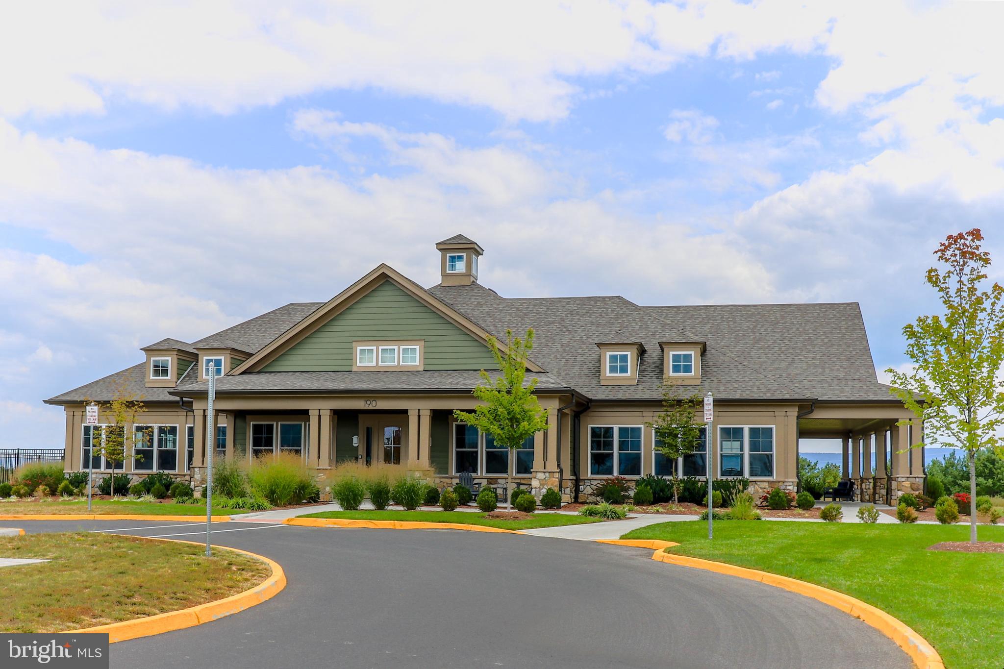 LAKE FREDERICK - Residential