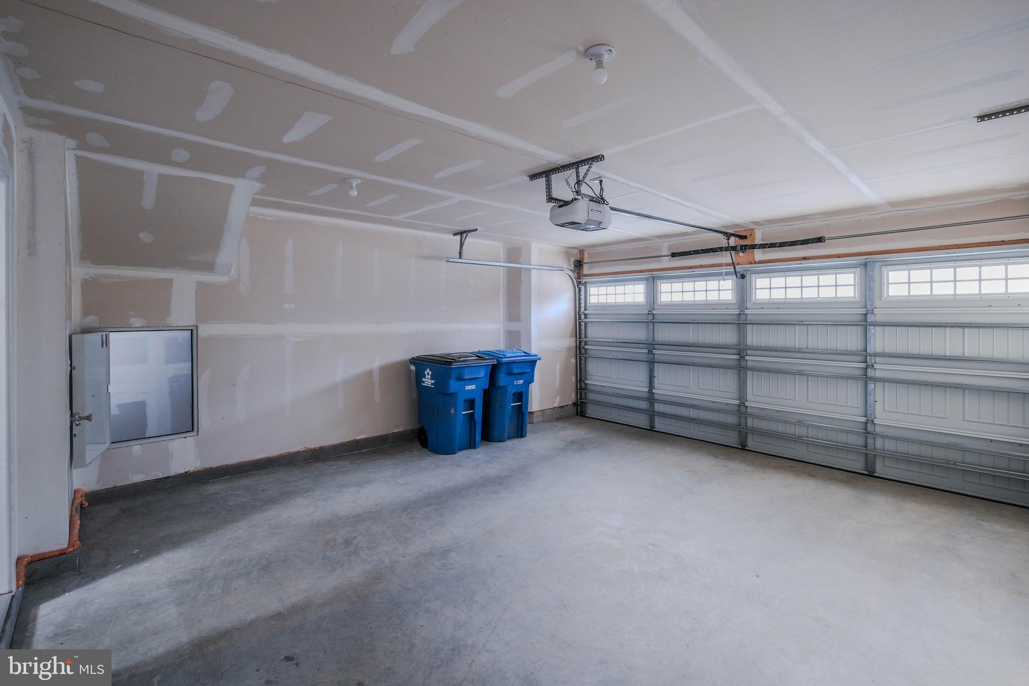 LAKE FREDERICK - Residential