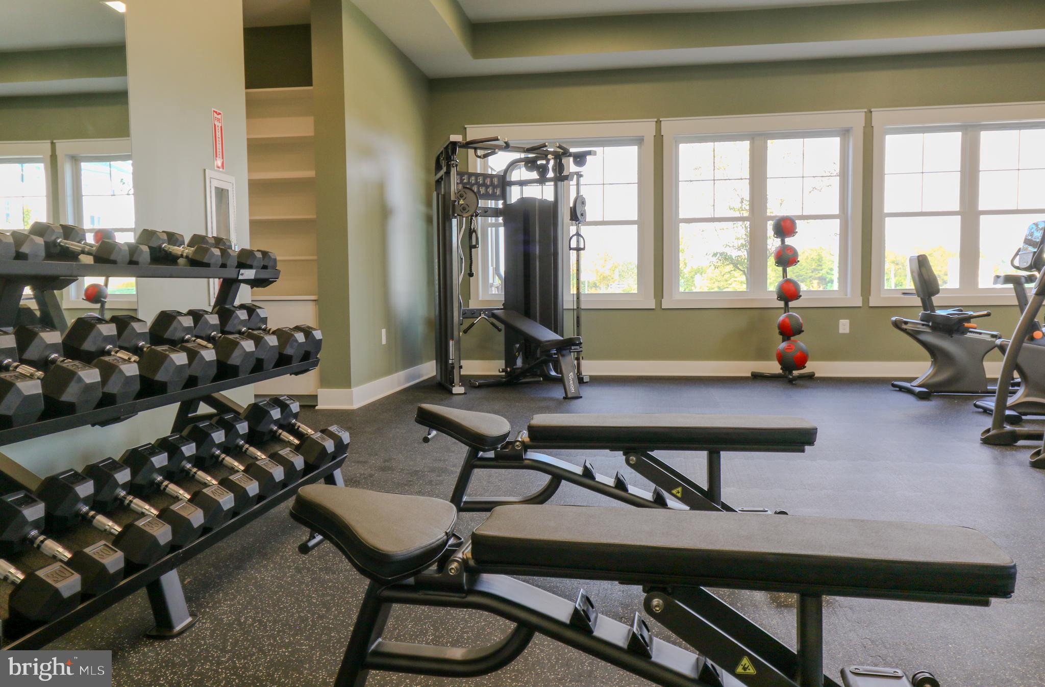 LAKE FREDERICK - Residential