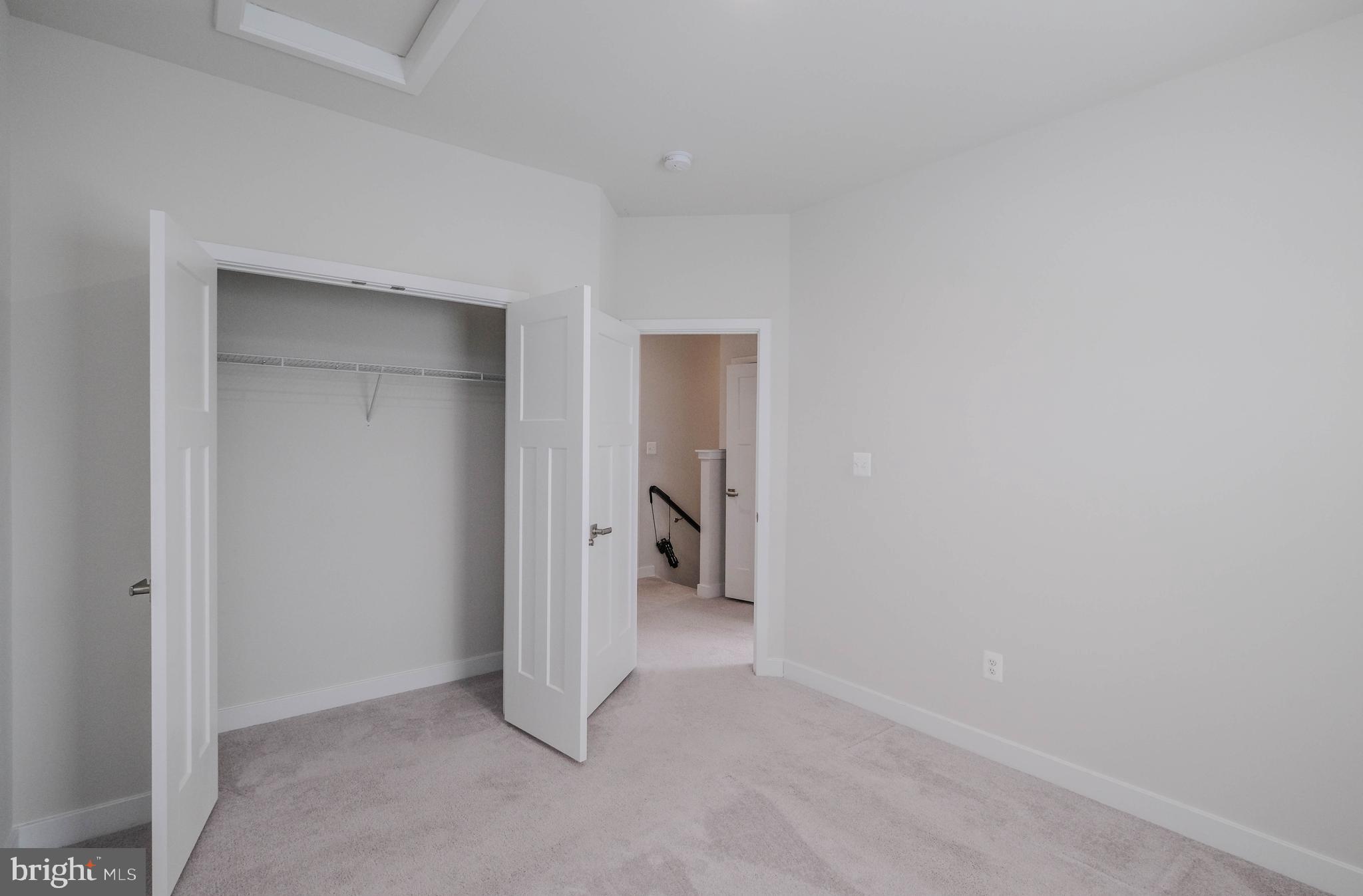 LAKE FREDERICK - Residential