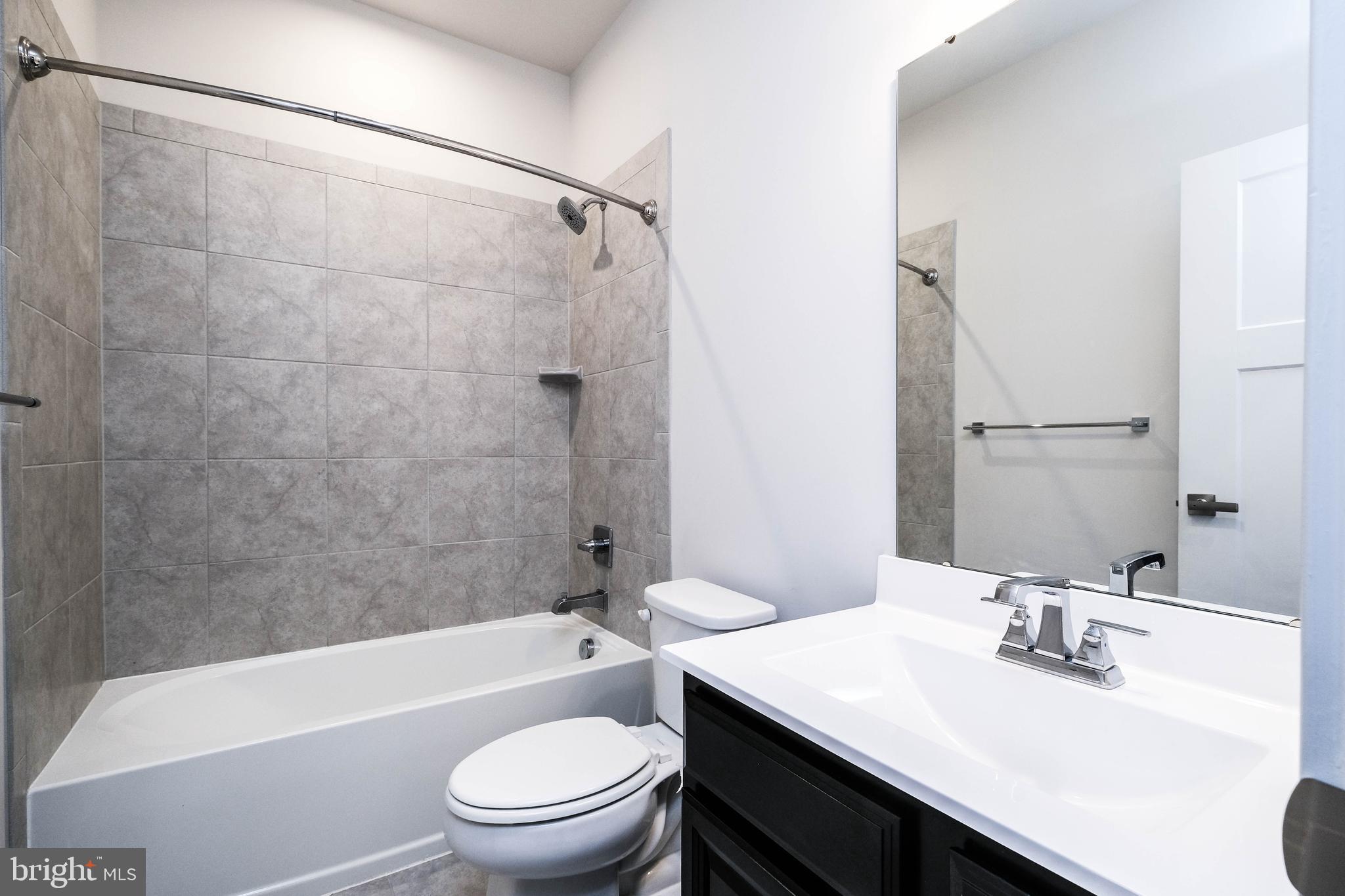 LAKE FREDERICK - Residential