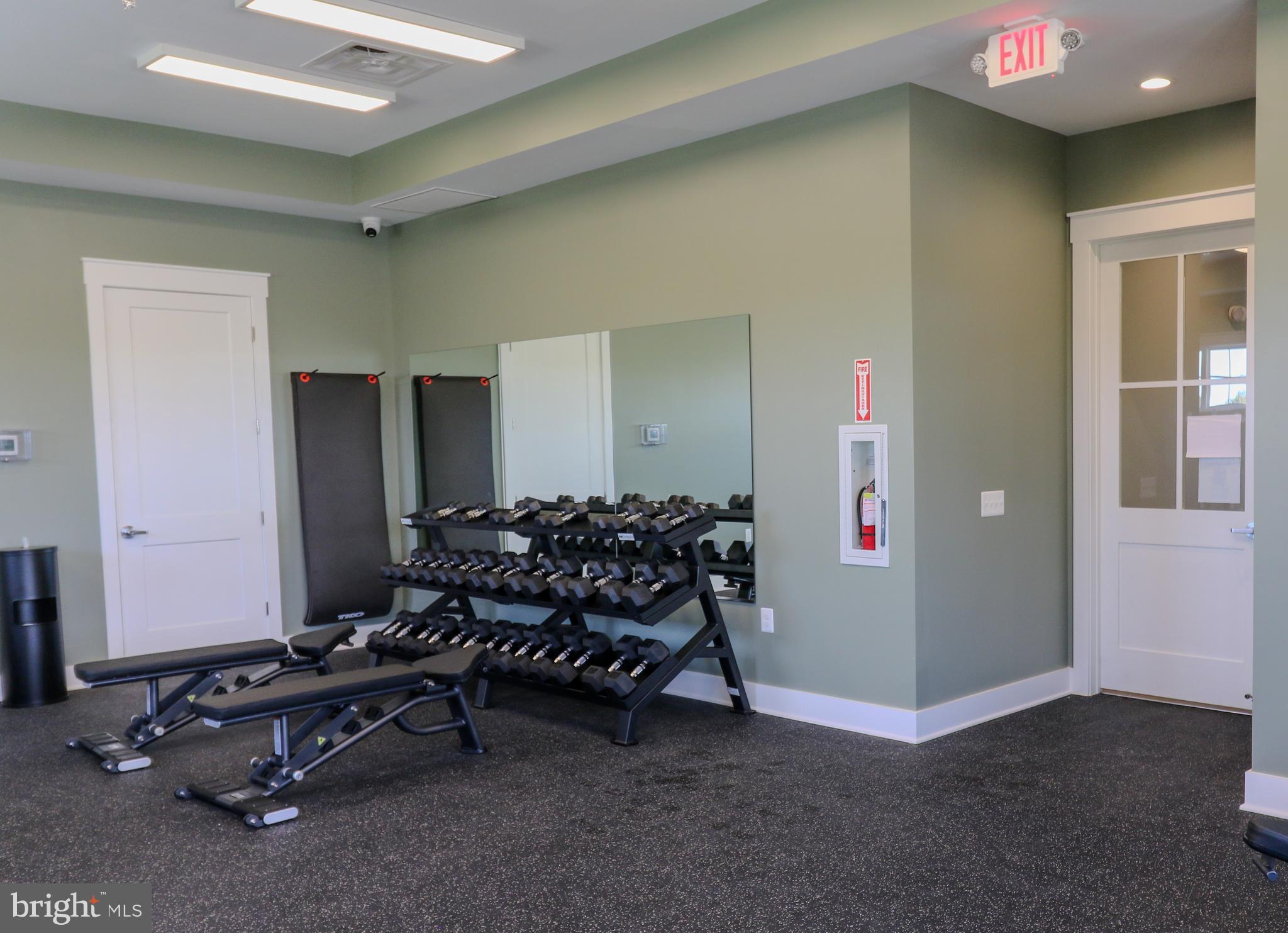 LAKE FREDERICK - Residential